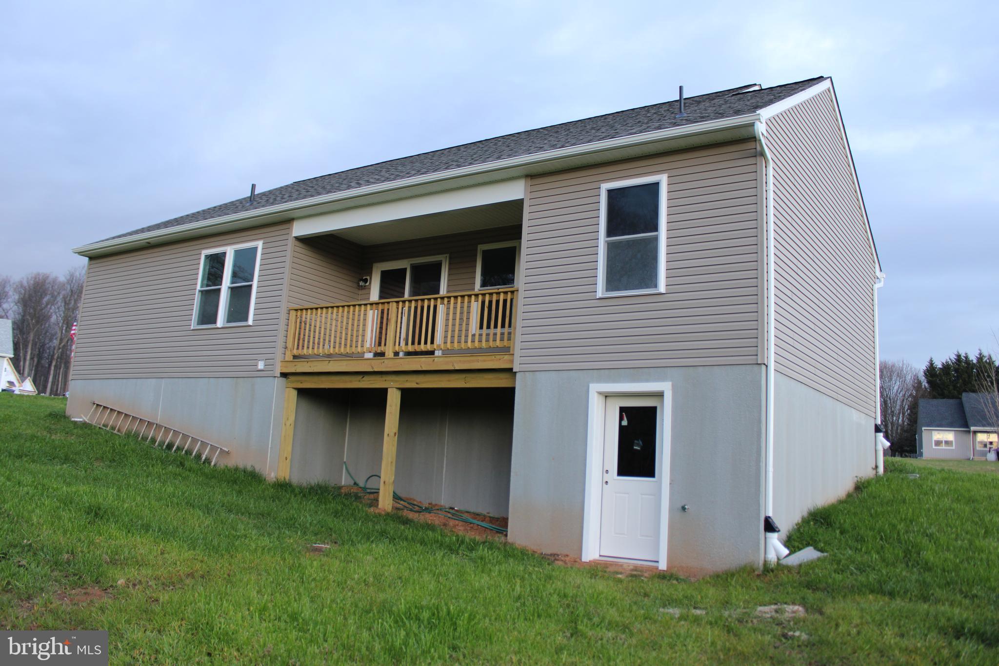 CLOVER MEADOWS - Residential