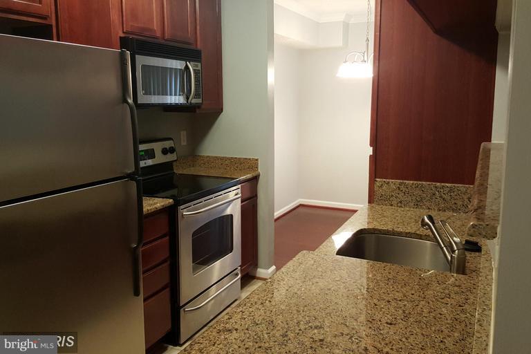 HIGH POINTE AT RIPPON LANDING - Residential