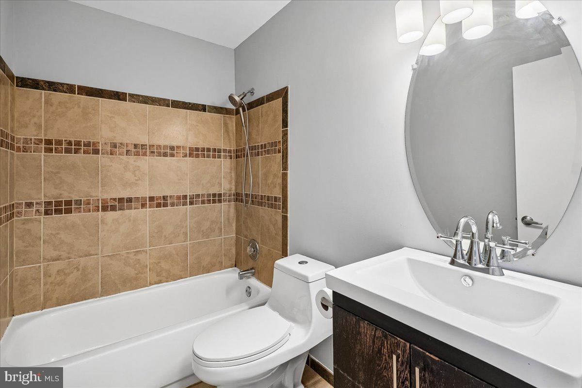 GLENDALE - QUEENSDALE - Residential