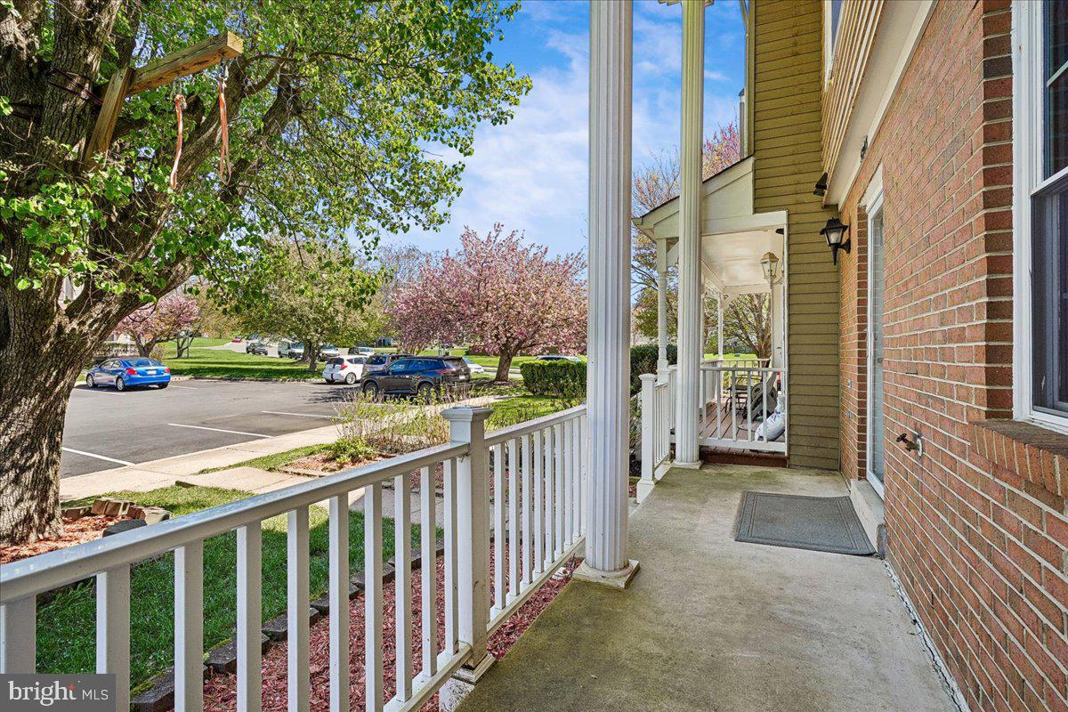 GLENDALE - QUEENSDALE - Residential