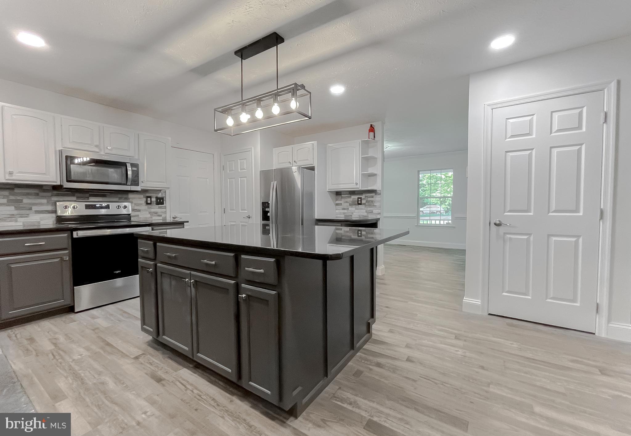 CRESCENT RUN - Residential