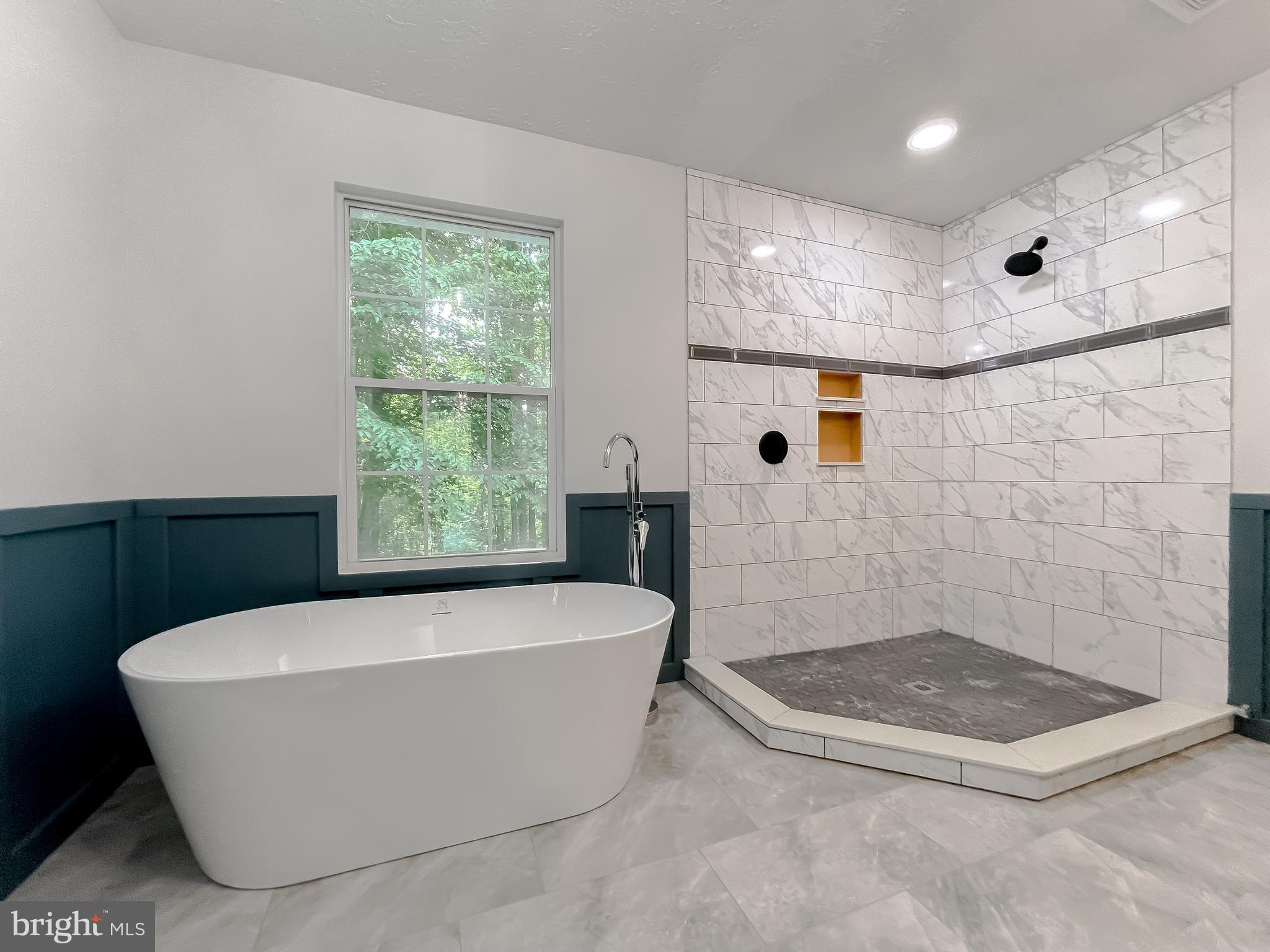 CRESCENT RUN - Residential