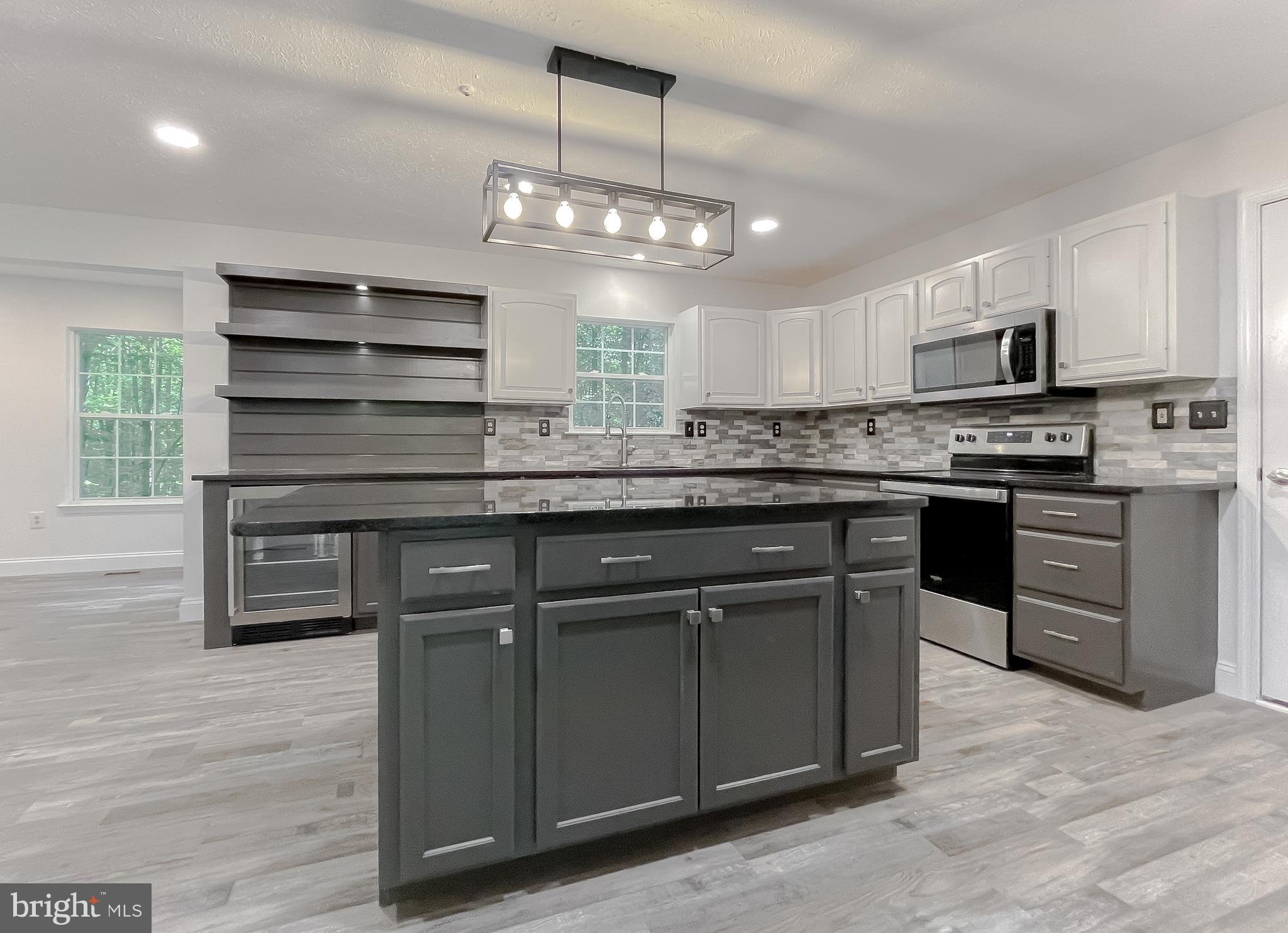 CRESCENT RUN - Residential