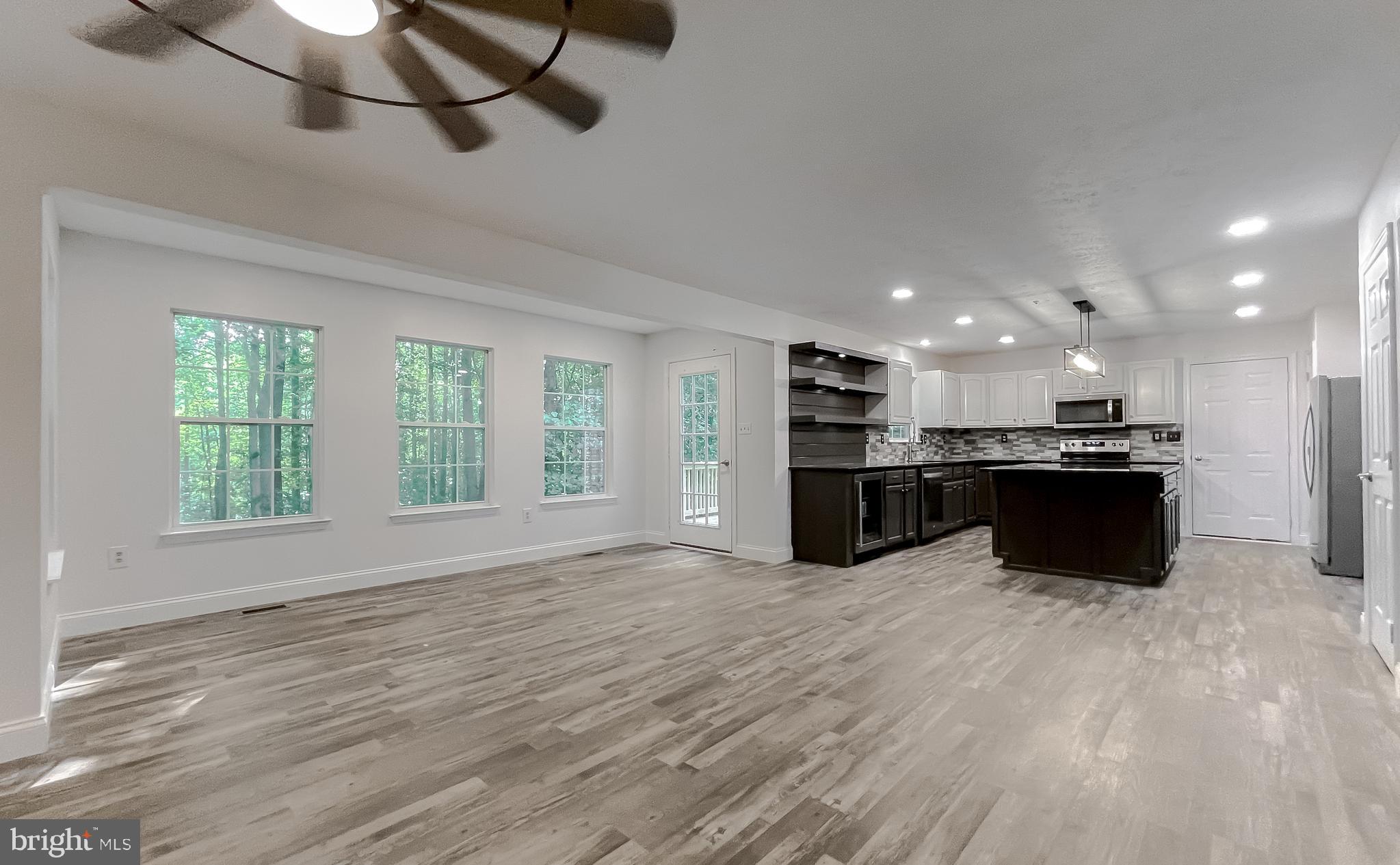 CRESCENT RUN - Residential