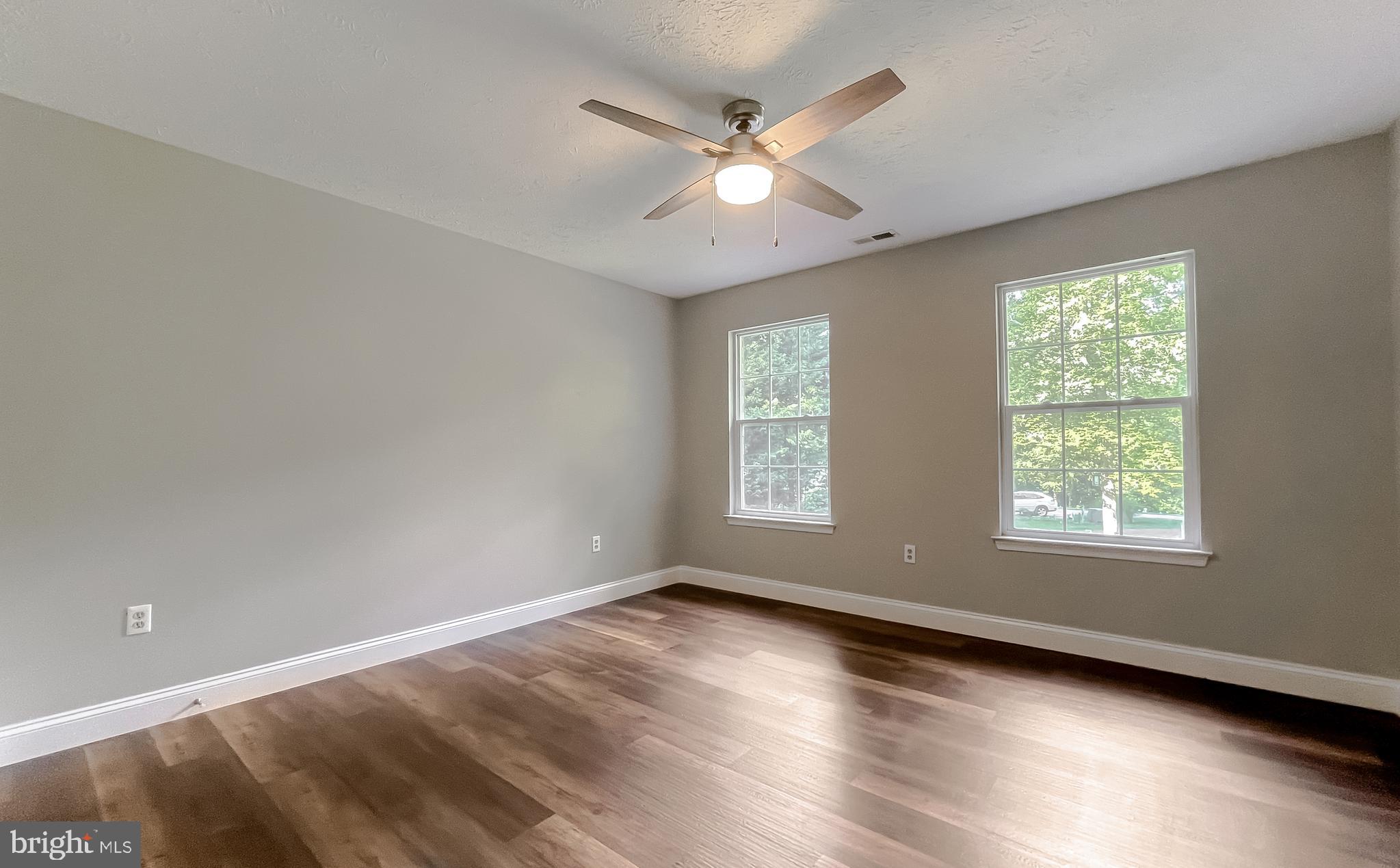 CRESCENT RUN - Residential