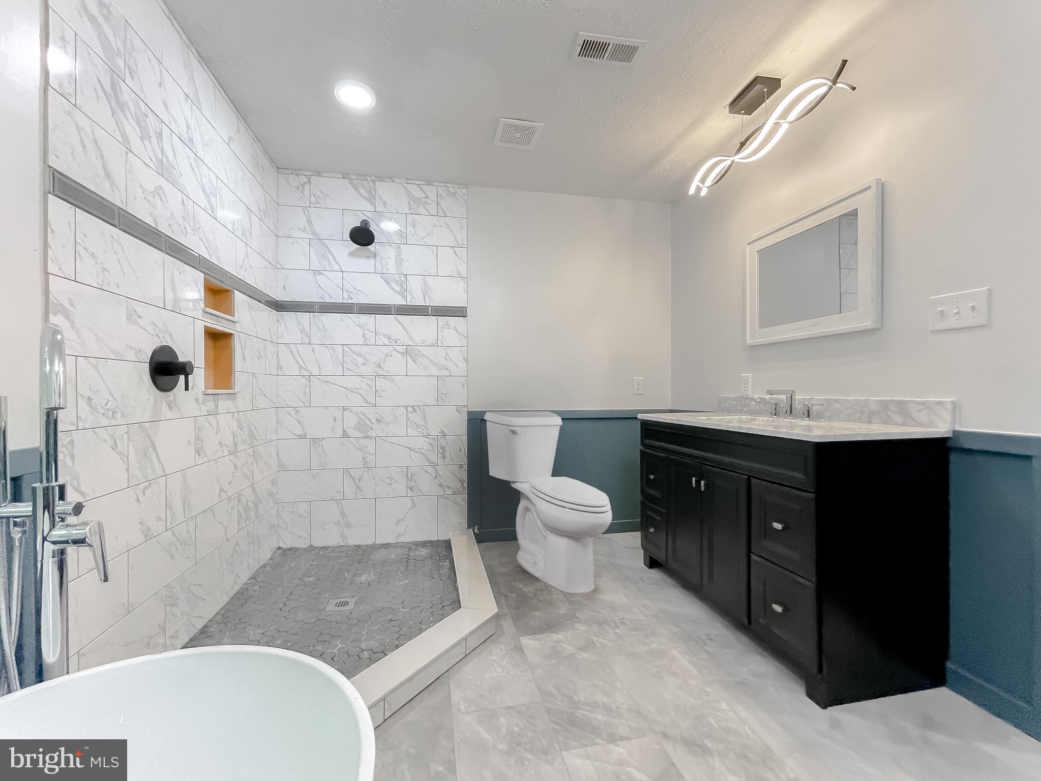 CRESCENT RUN - Residential