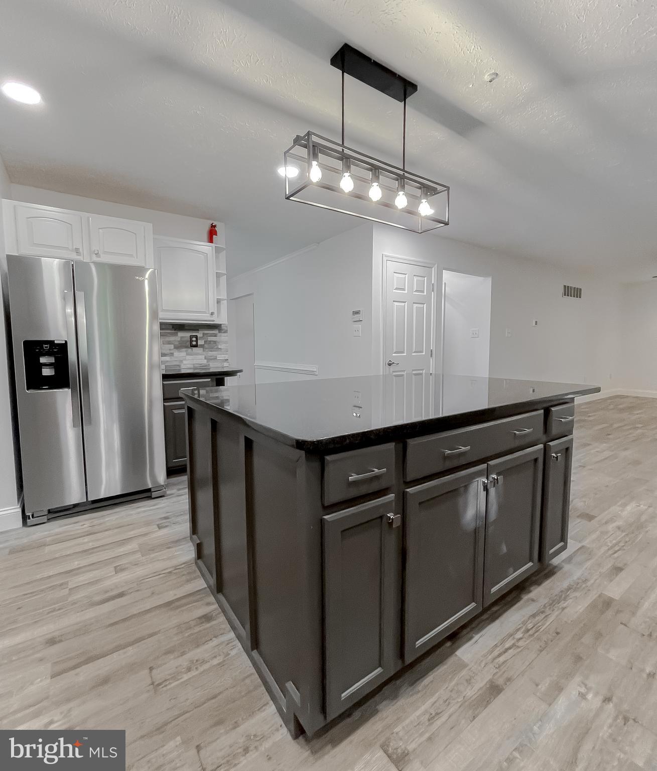 CRESCENT RUN - Residential