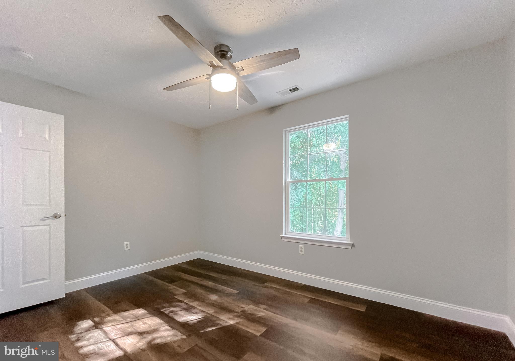 CRESCENT RUN - Residential