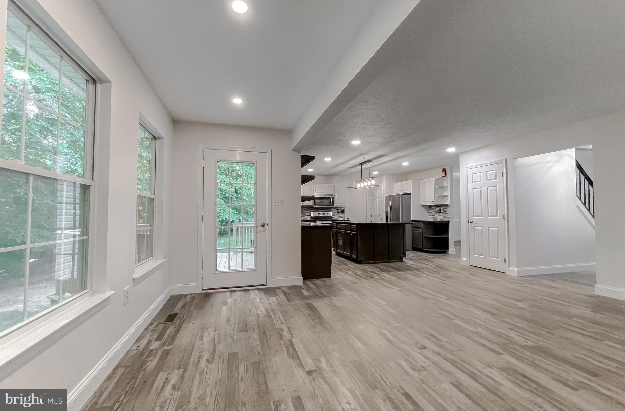 CRESCENT RUN - Residential