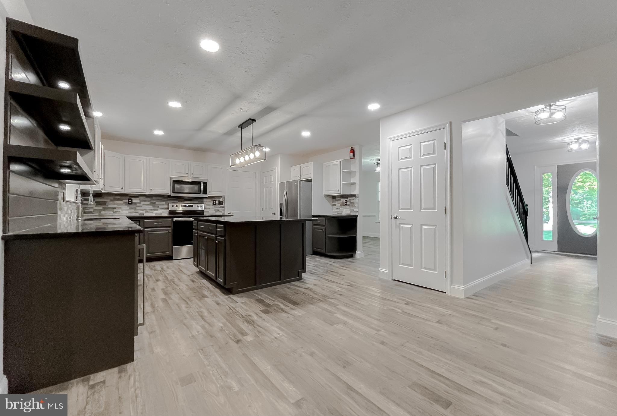 CRESCENT RUN - Residential