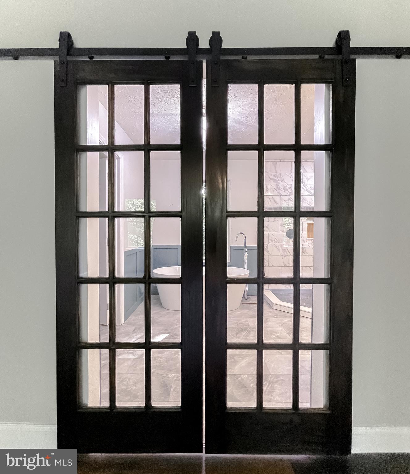 CRESCENT RUN - Residential