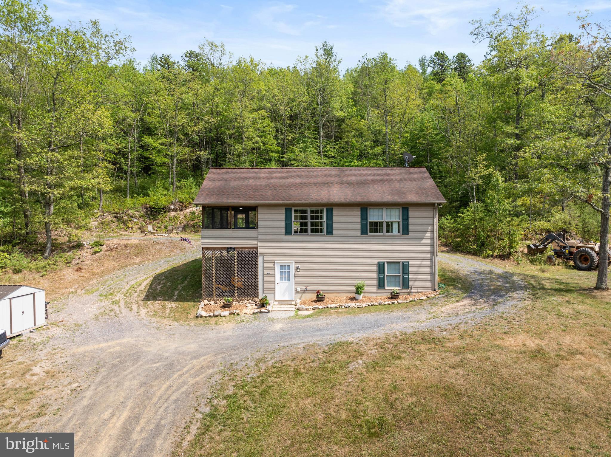 918 MINE MOUNTAIN LANE