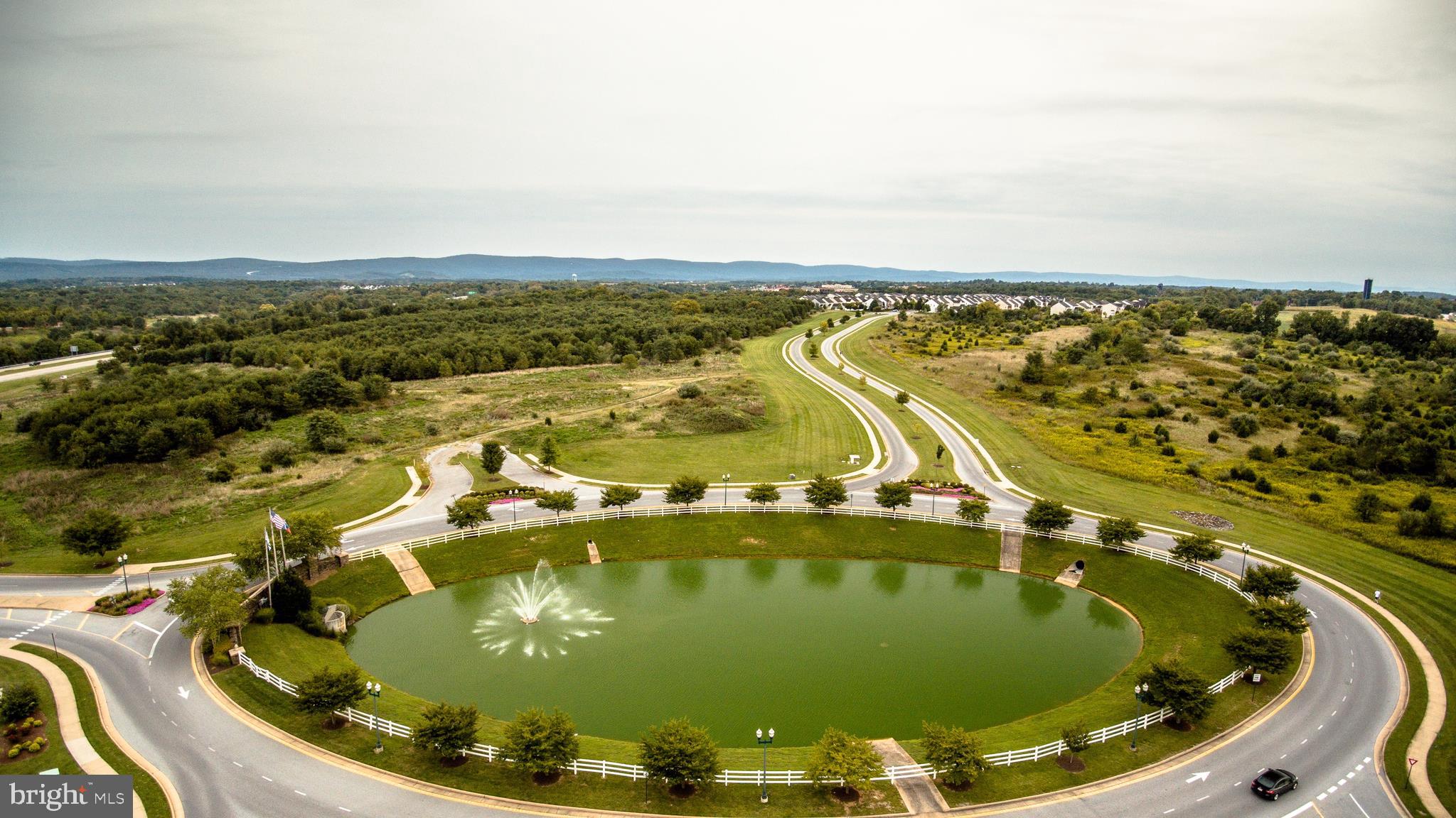 LAKELAND PLACE - Residential