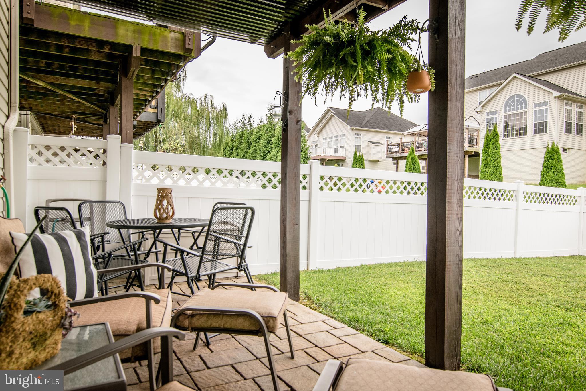 LAKELAND PLACE - Residential