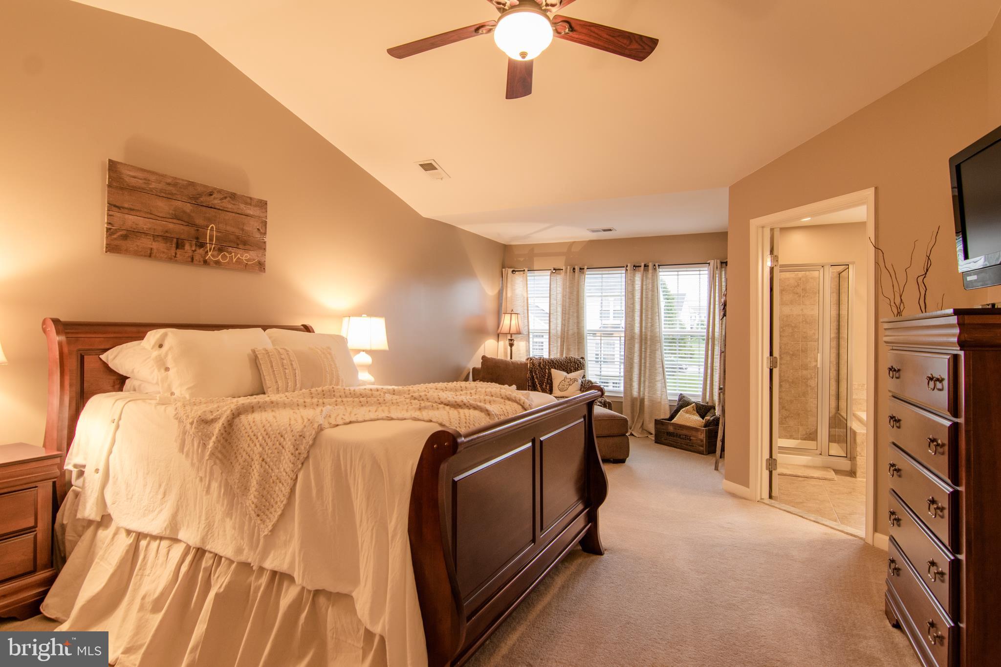 LAKELAND PLACE - Residential