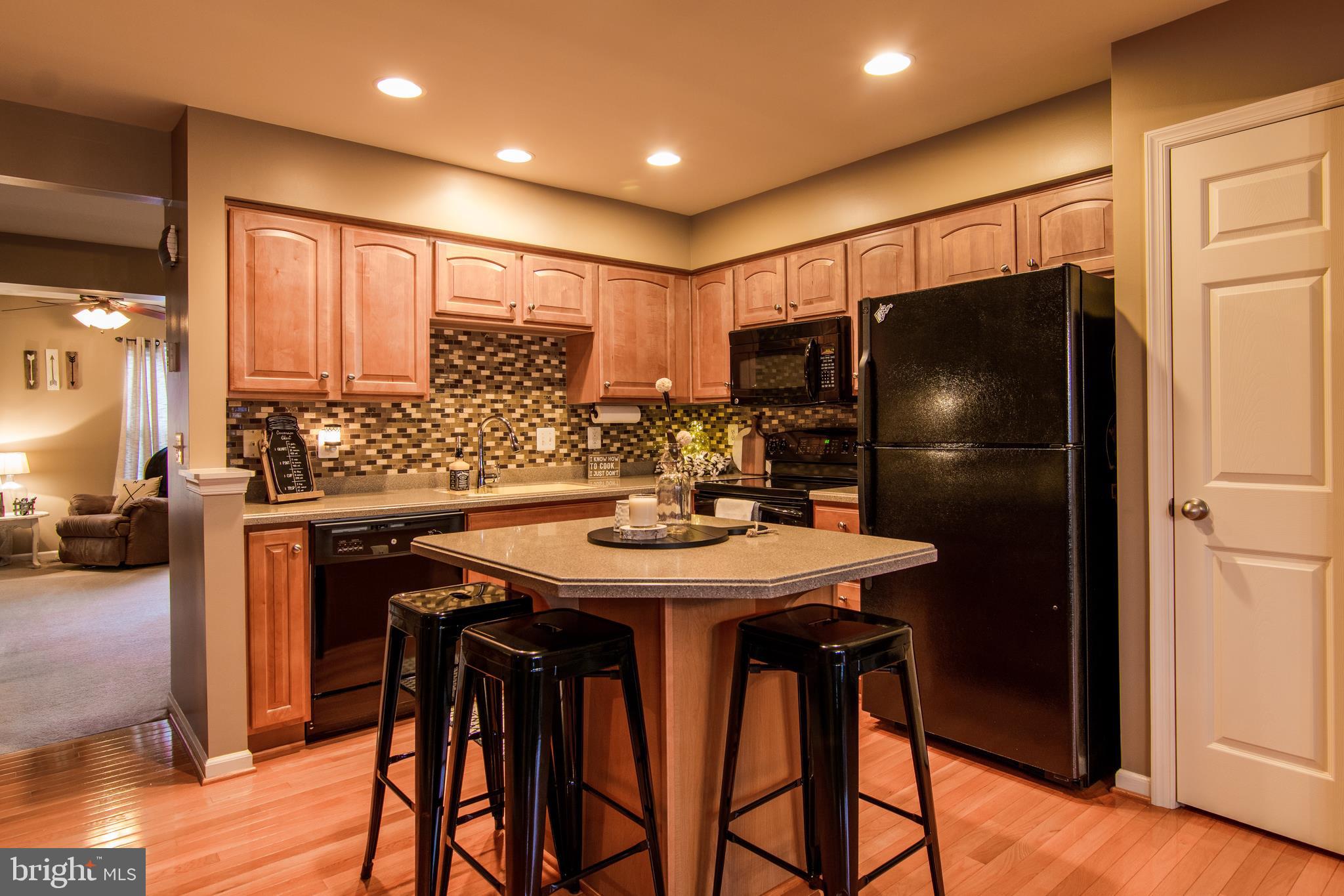 LAKELAND PLACE - Residential