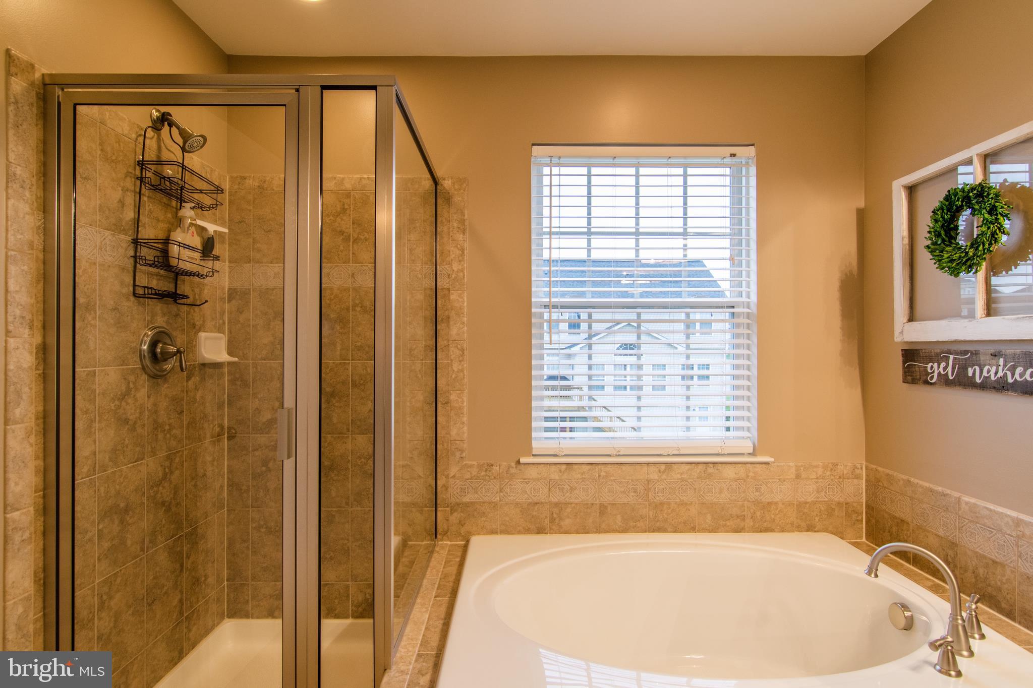 LAKELAND PLACE - Residential