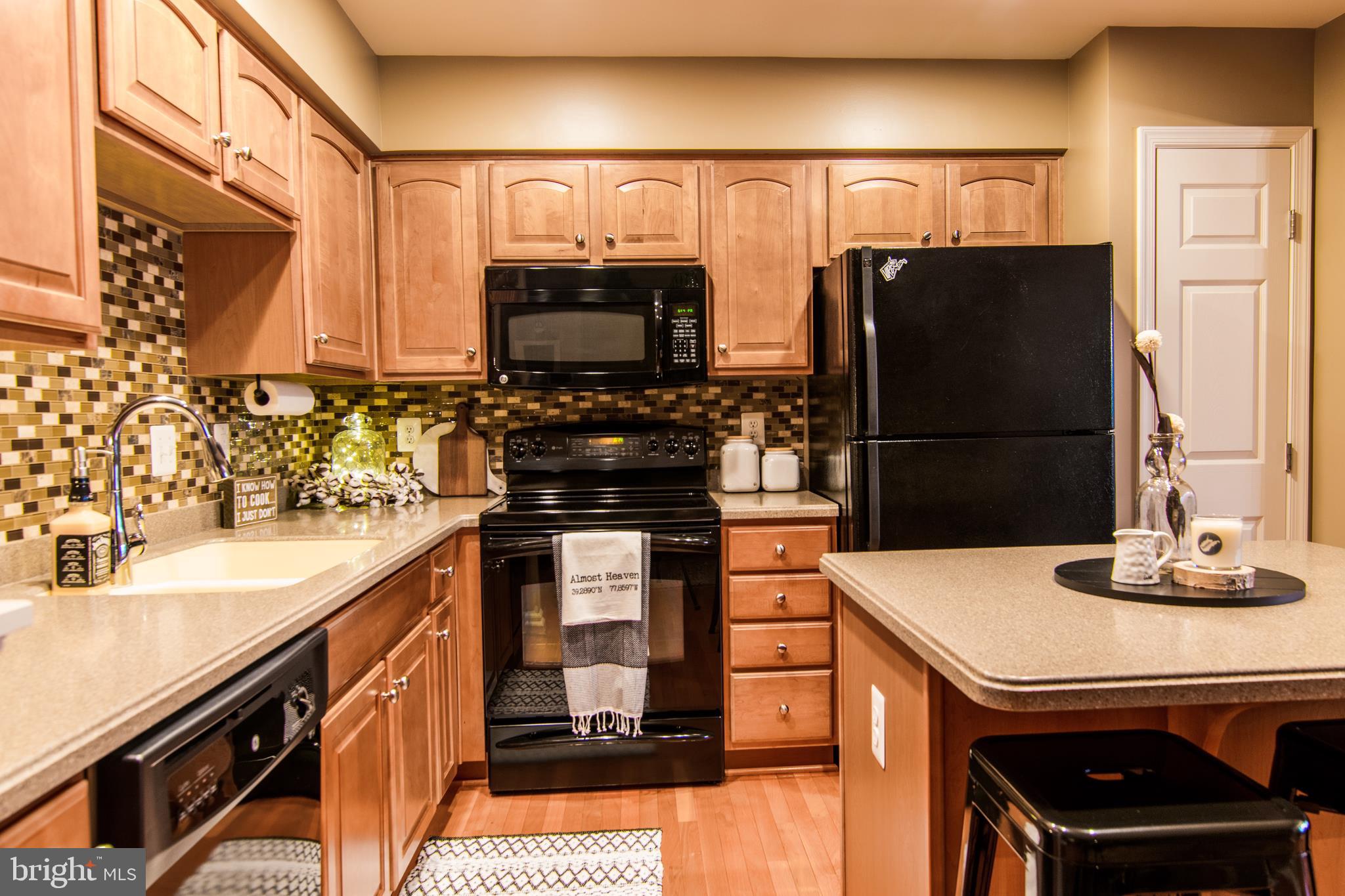 LAKELAND PLACE - Residential