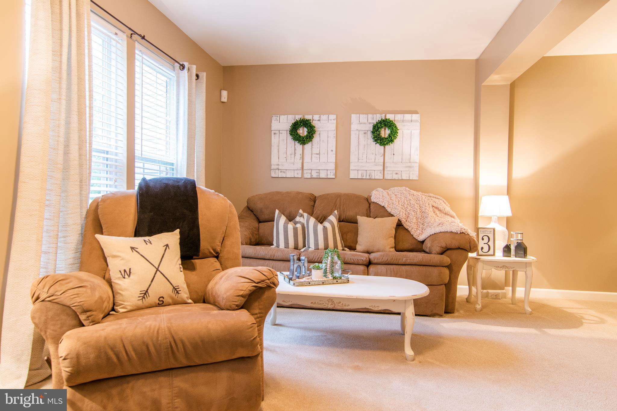 LAKELAND PLACE - Residential