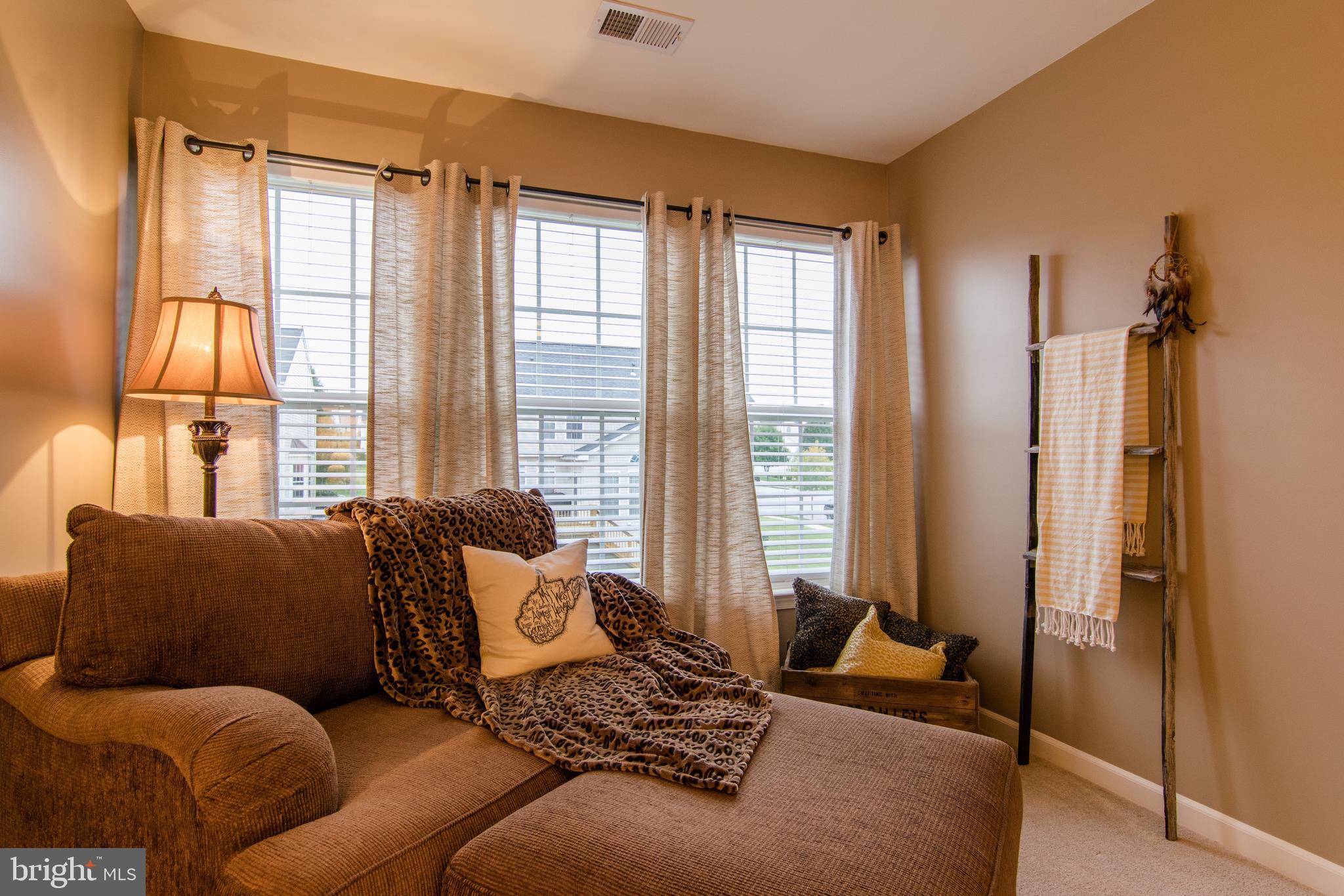 LAKELAND PLACE - Residential