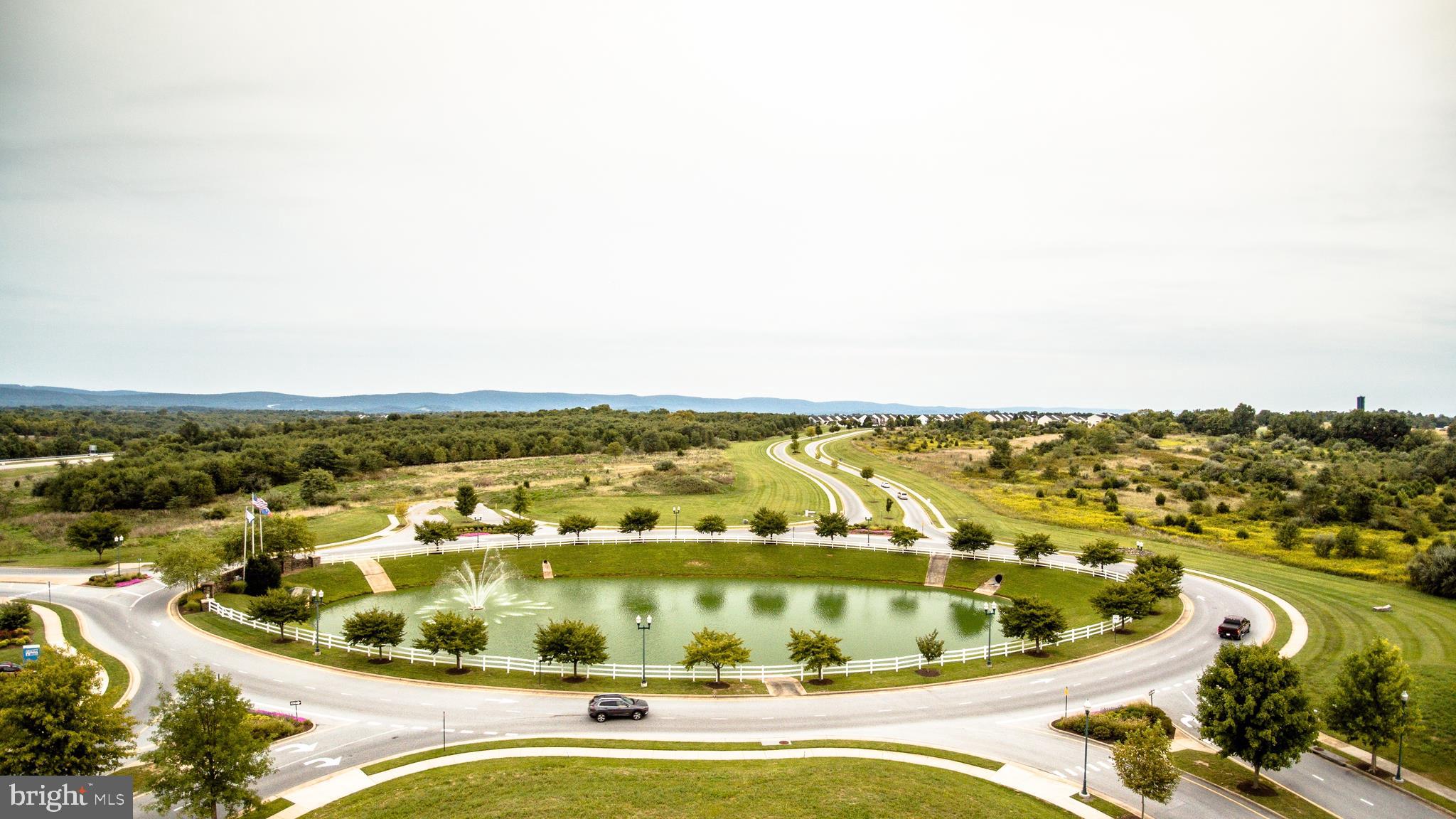 LAKELAND PLACE - Residential