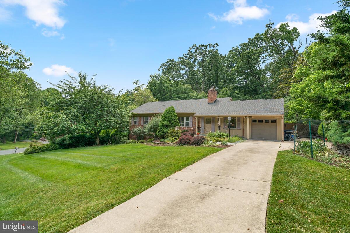 NORTH SHERWOOD FOREST - Residential