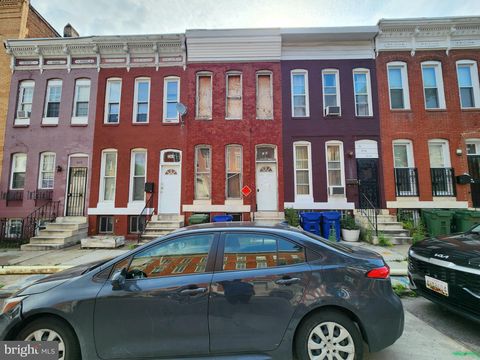 Photo of 239 N Carey Street, BALTIMORE, MD 21223 (MLS # MDBA2225910)