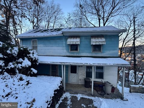 324 N 7TH STREET POTTSVILLE PA 17901