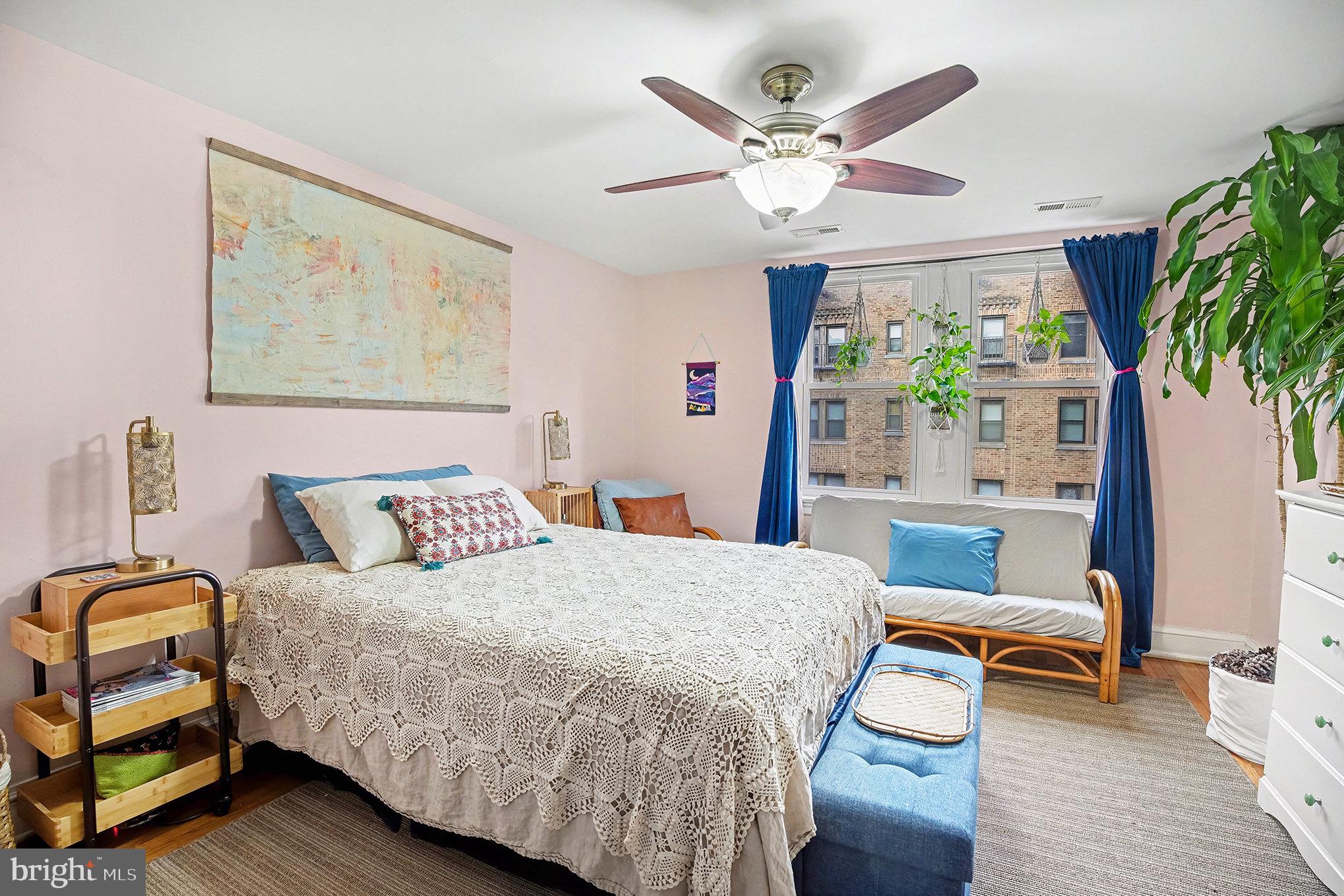 LAKESIDE - Residential