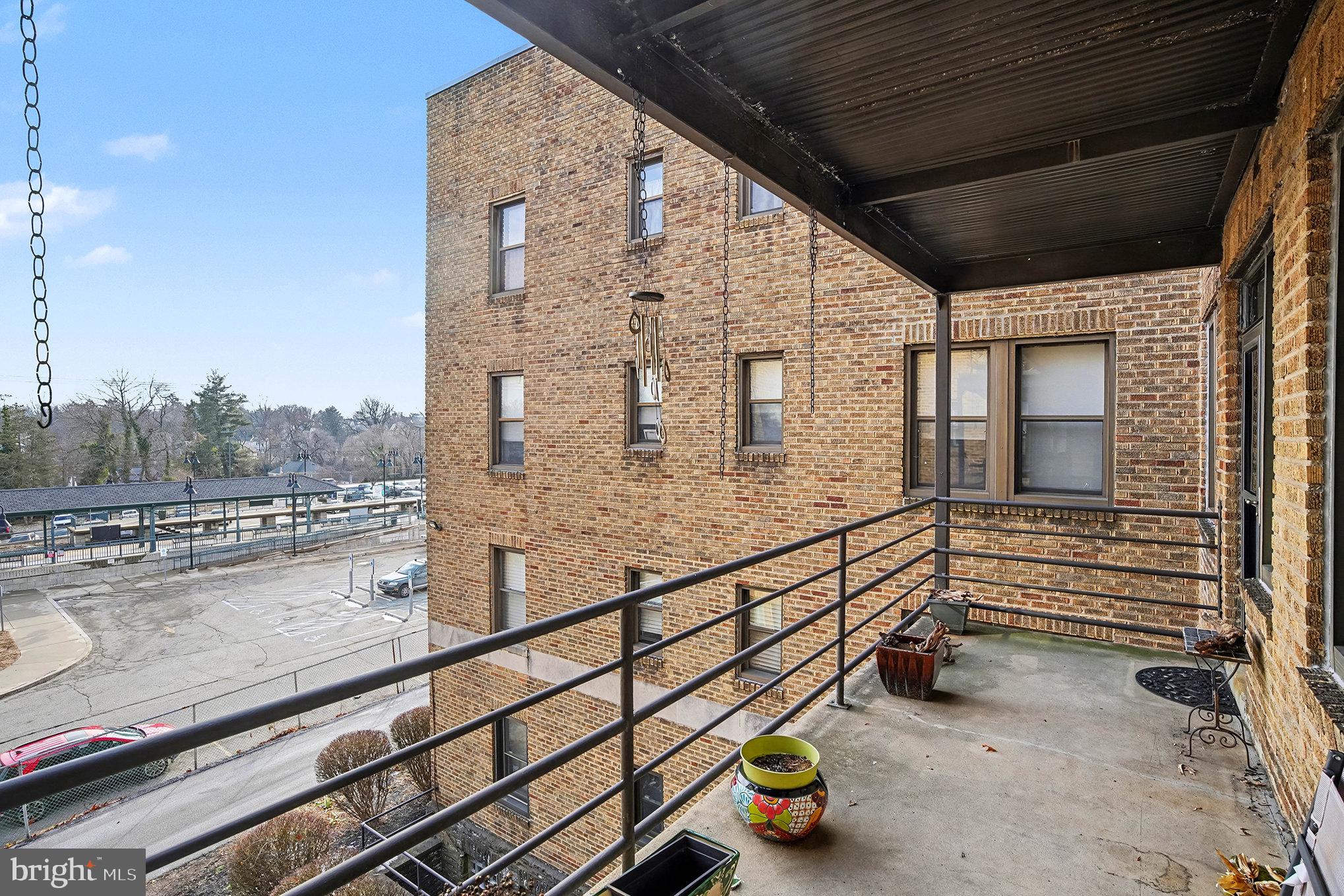 LAKESIDE - Residential