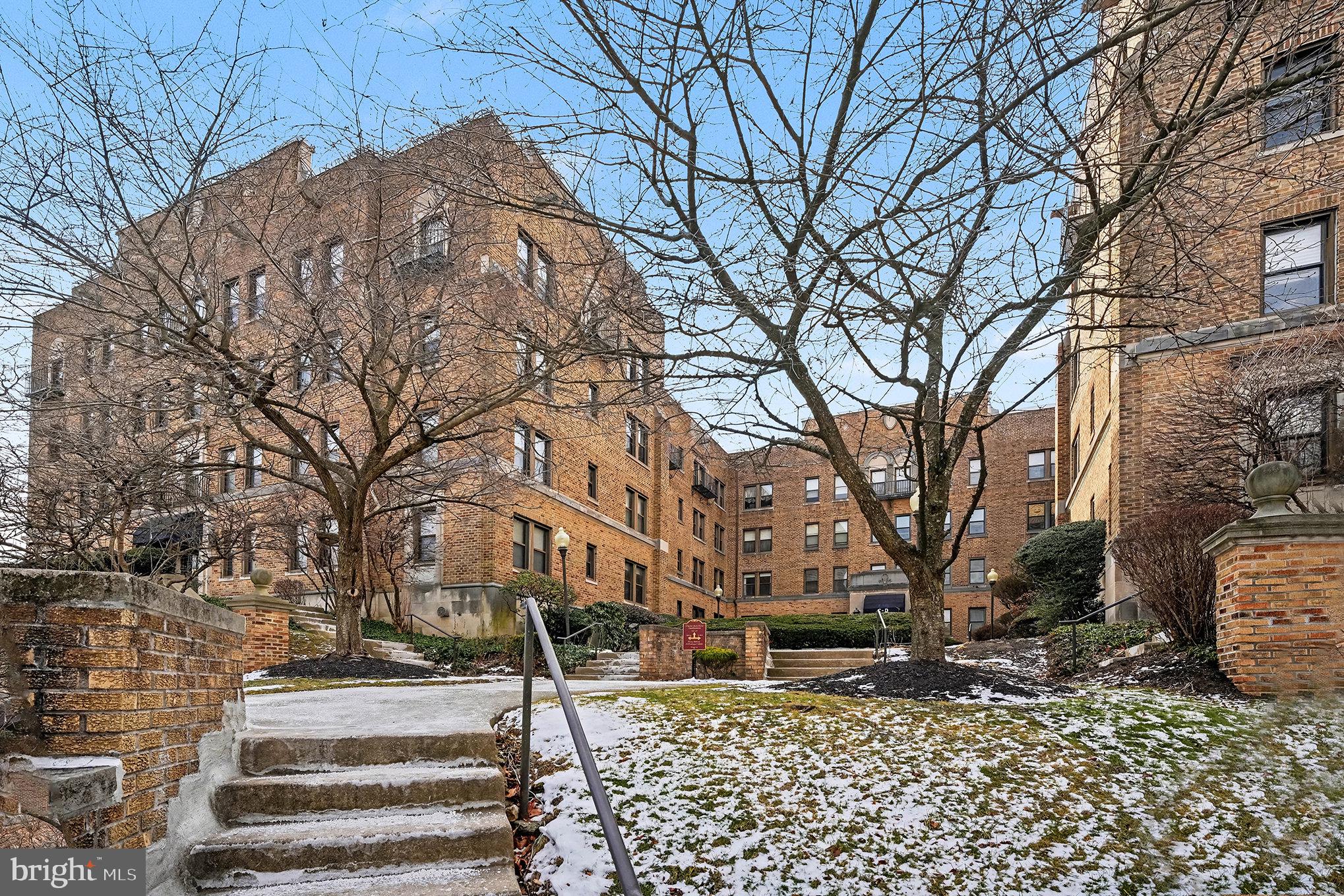 LAKESIDE - Residential