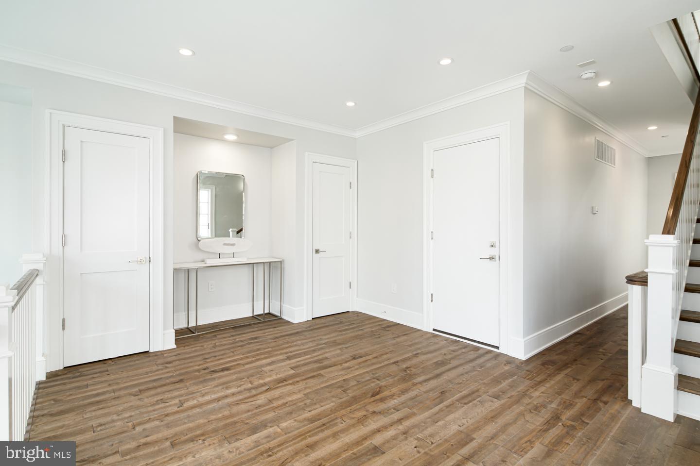 GRADUATE HOSPITAL - Residential