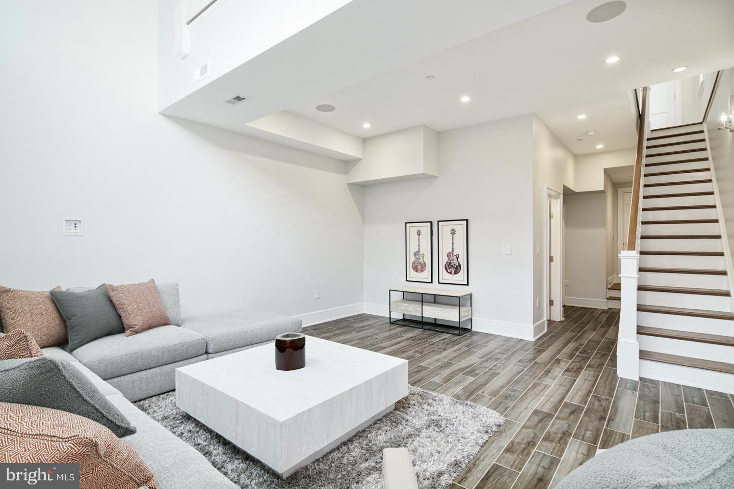 GRADUATE HOSPITAL - Residential