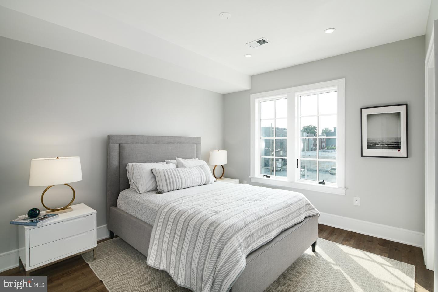 GRADUATE HOSPITAL - Residential