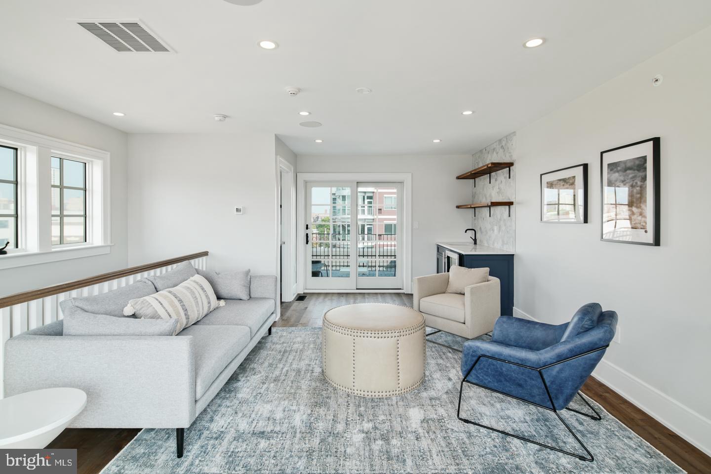 GRADUATE HOSPITAL - Residential