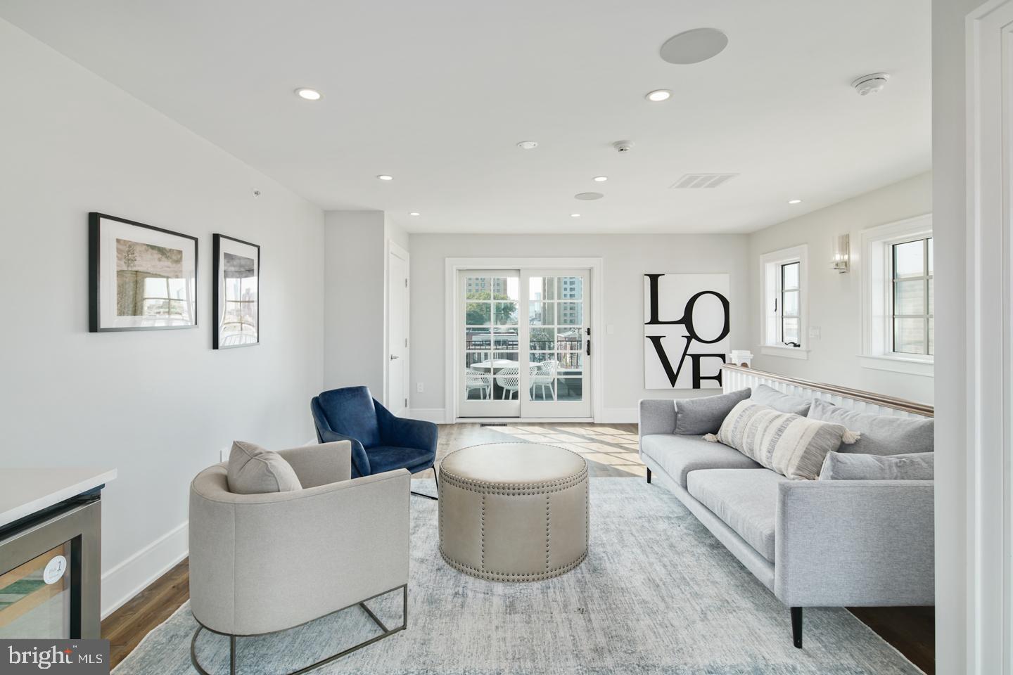 GRADUATE HOSPITAL - Residential