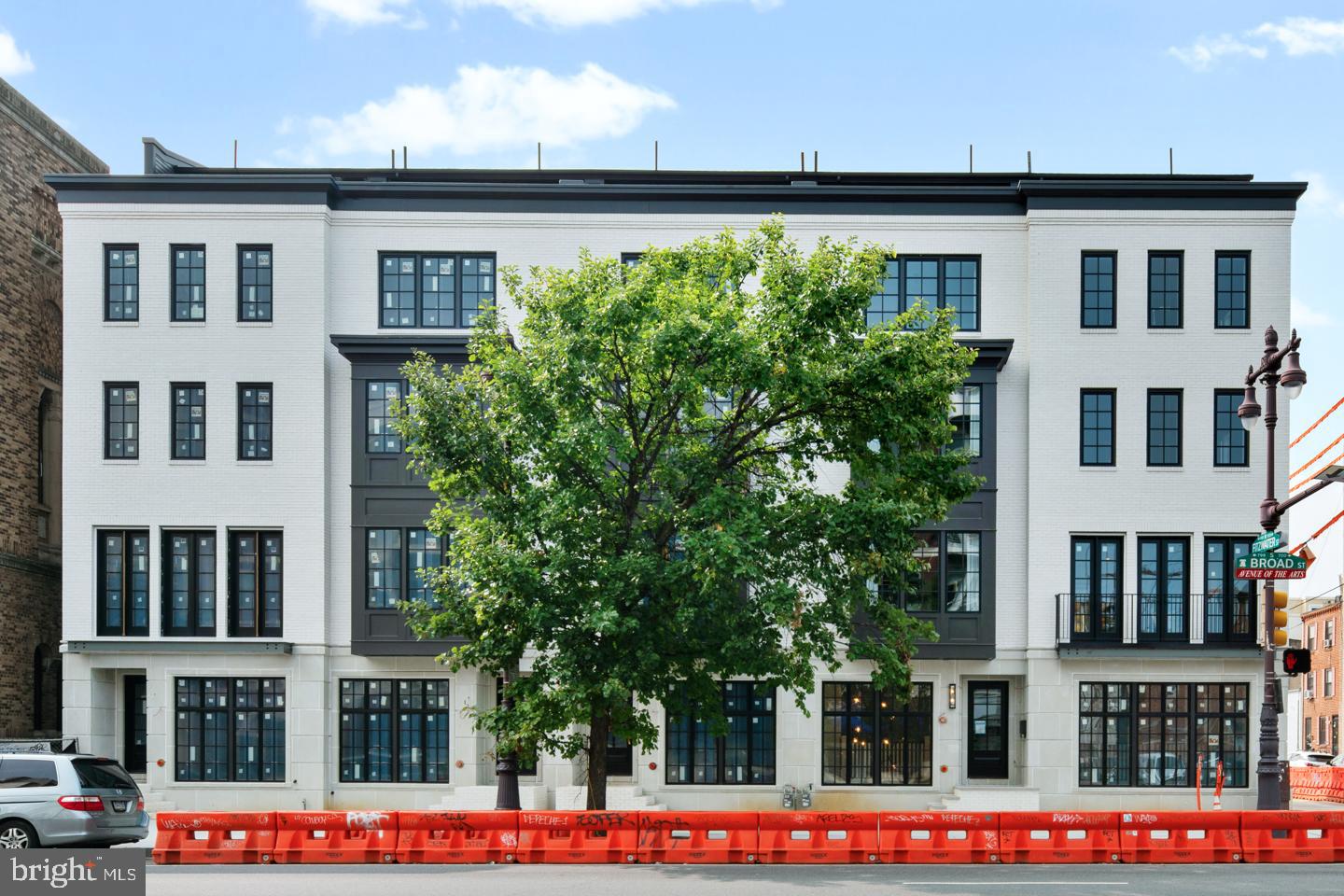 GRADUATE HOSPITAL - Residential