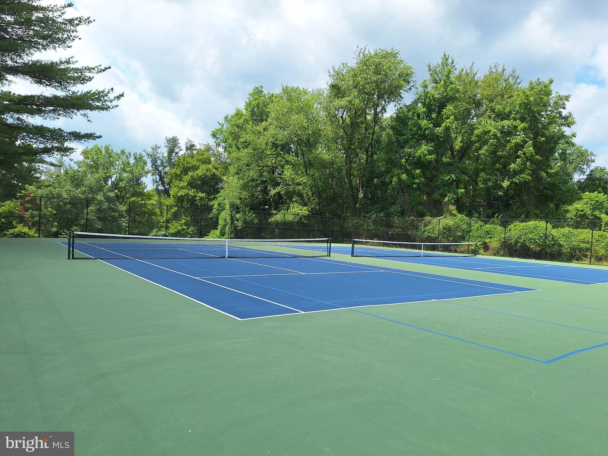 ROCKSHIRE - Residential