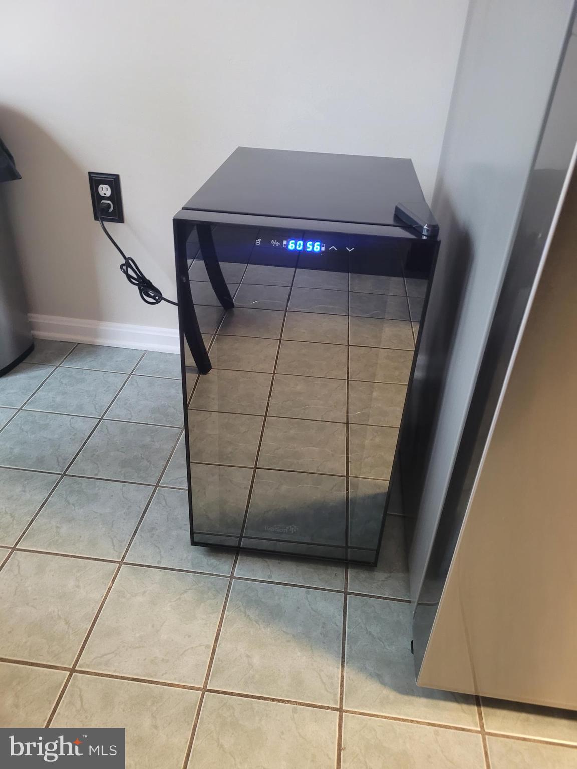 1045 POND RIDGE DRIVE