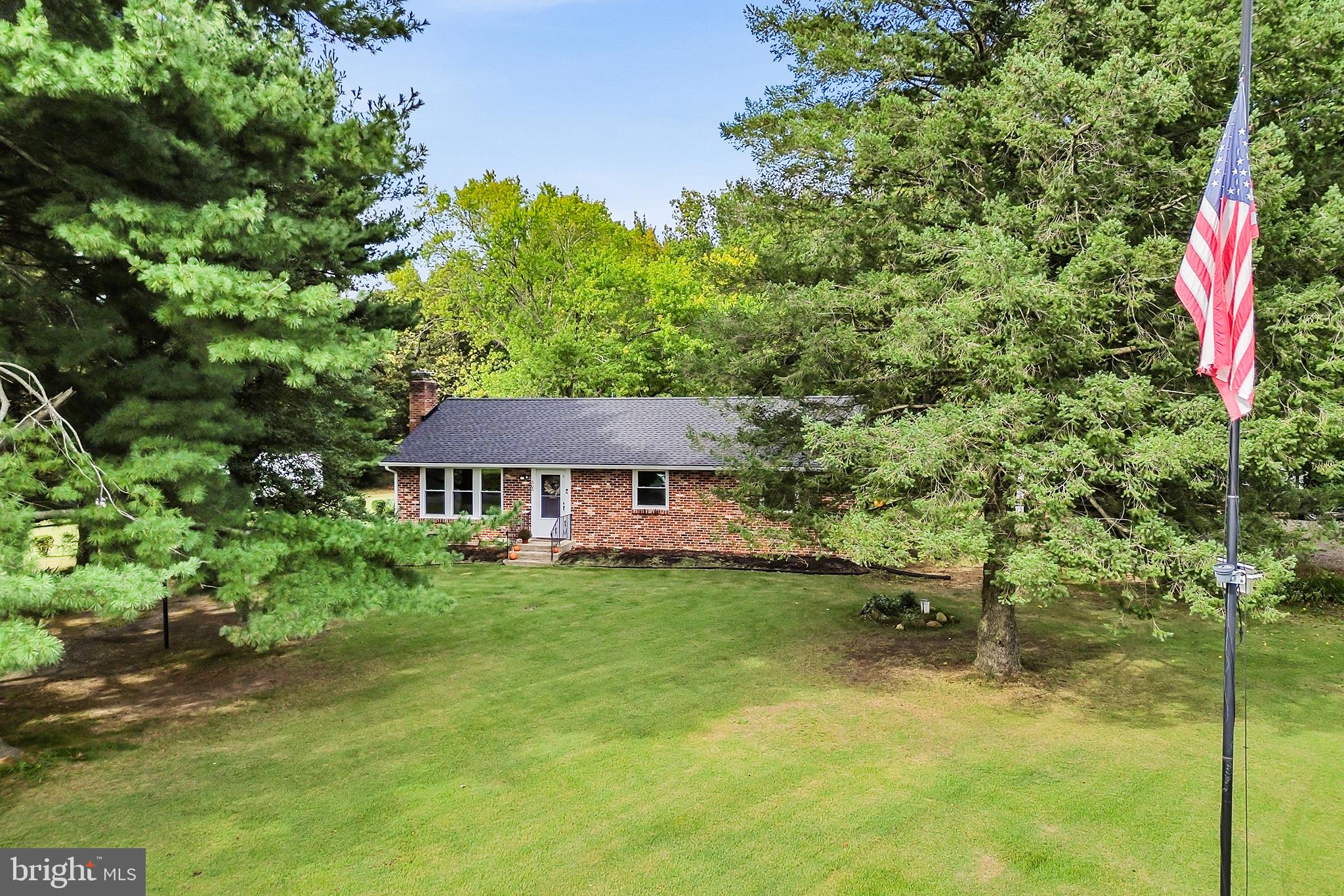 365 MANNINGTON YORKETOWN ROAD