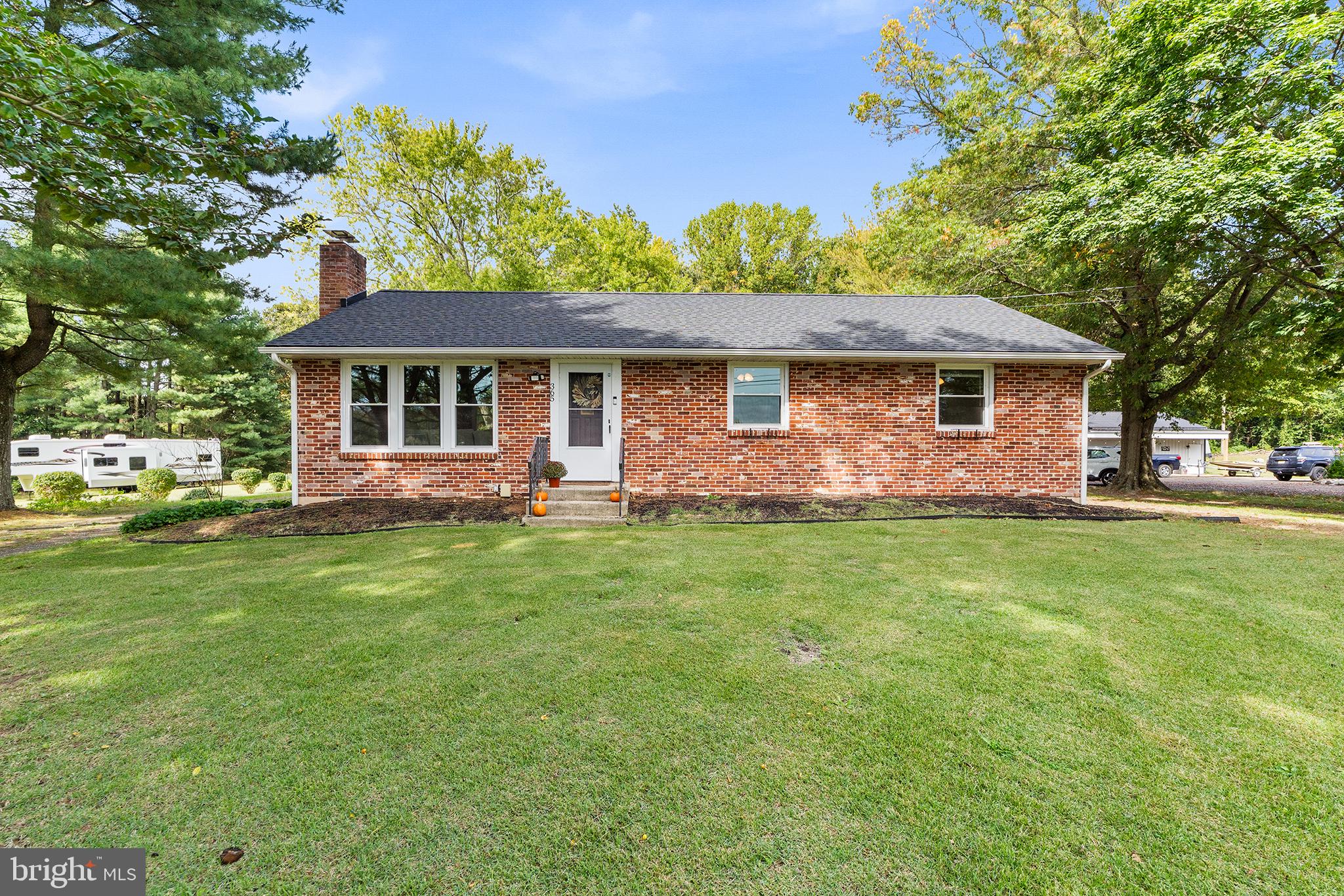 365 MANNINGTON YORKETOWN ROAD