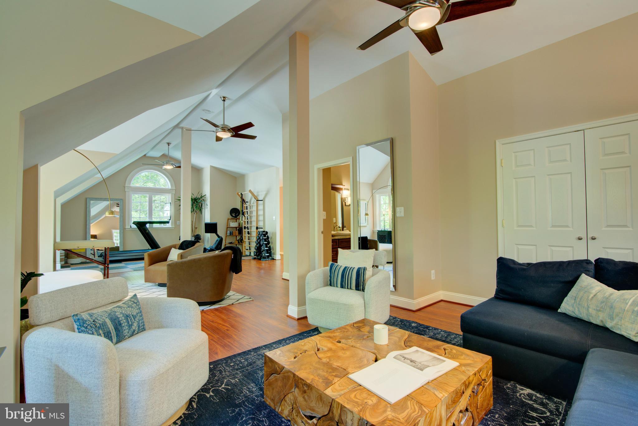 FOX LAKE - Residential