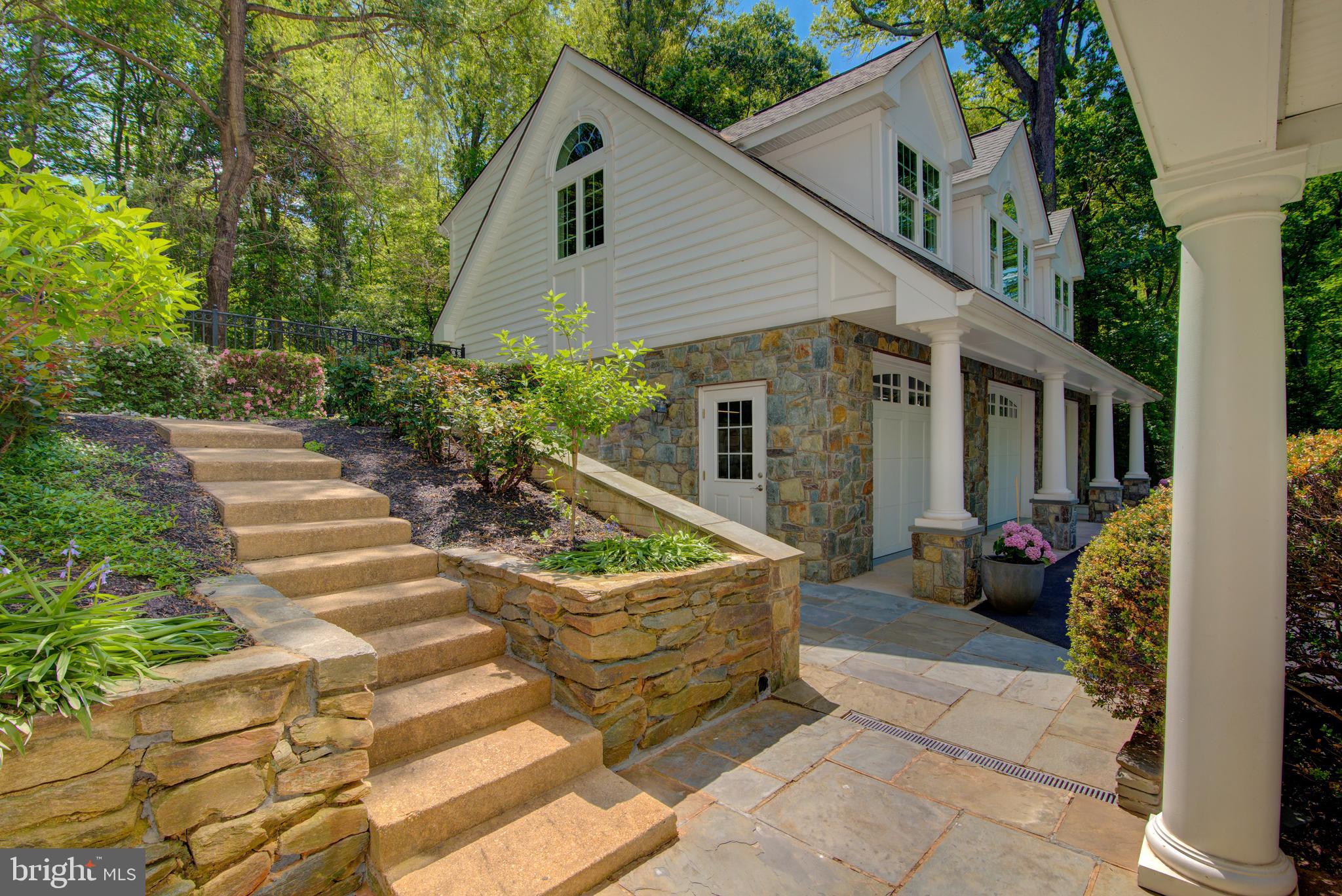 FOX LAKE - Residential
