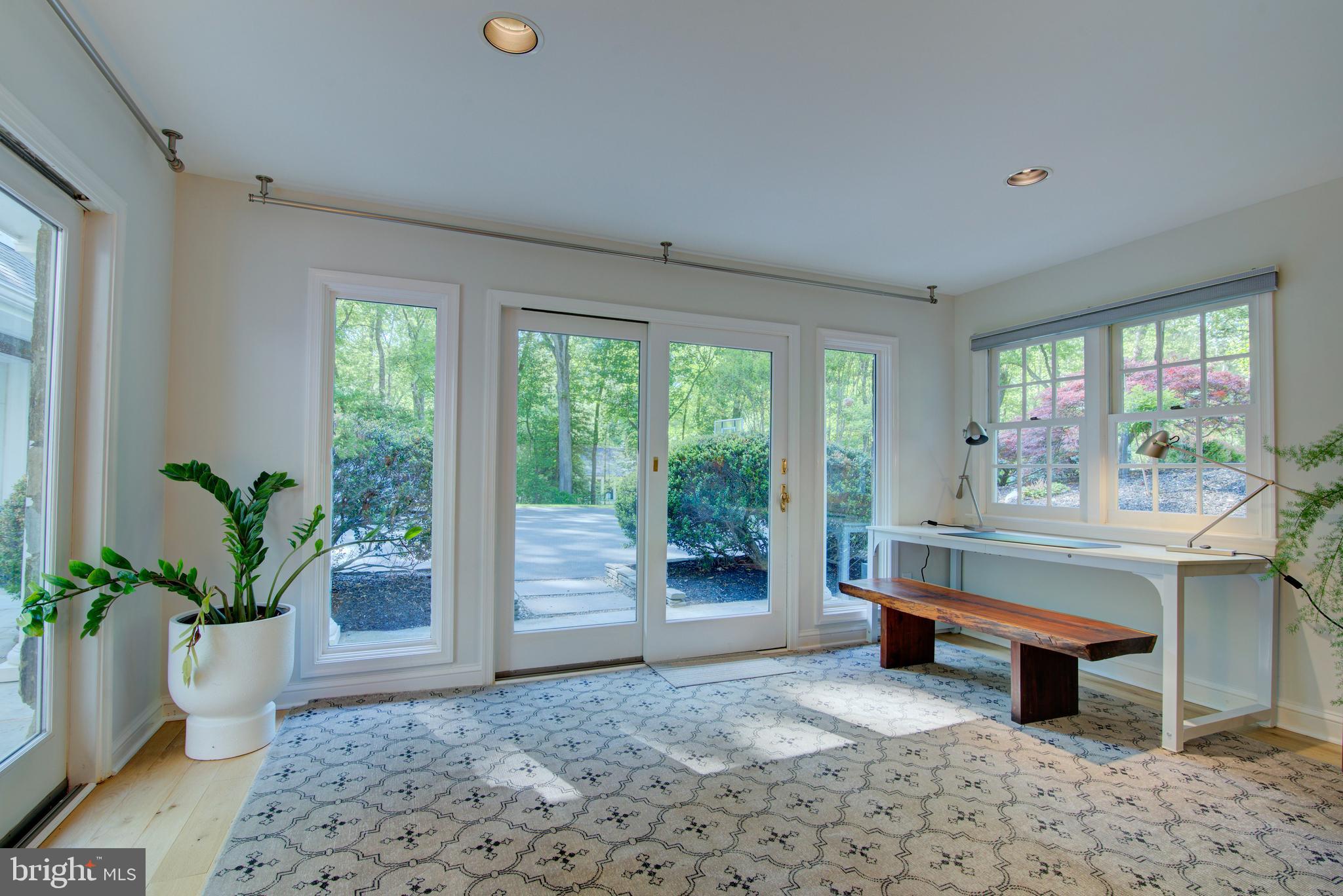 FOX LAKE - Residential