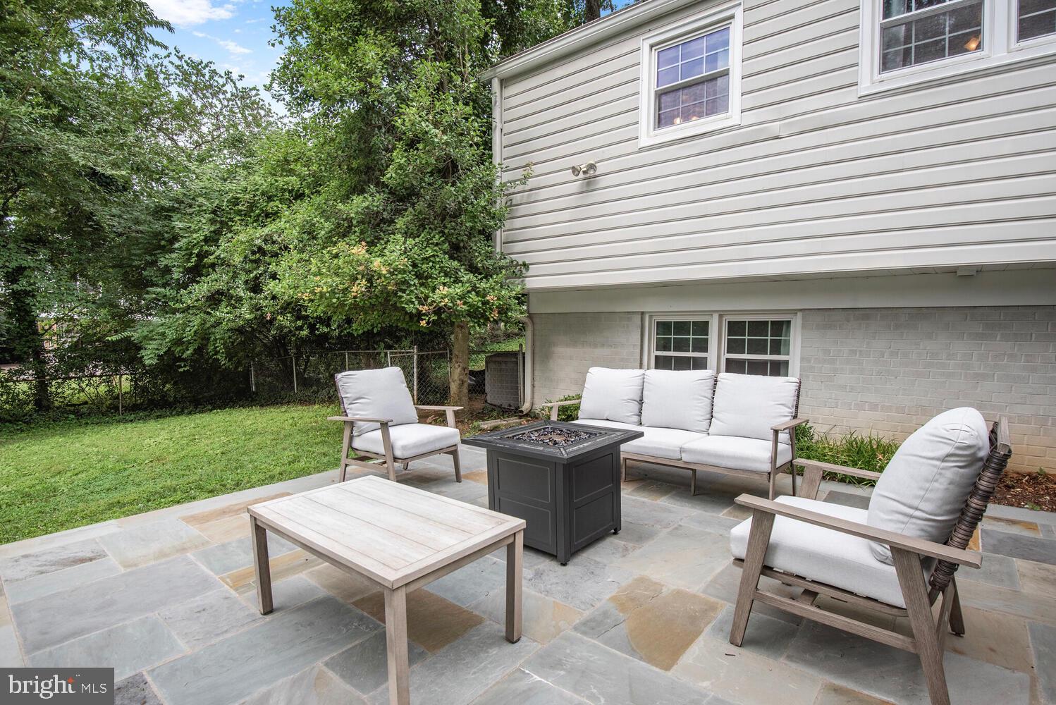 WHITE FLINT PARK - Residential