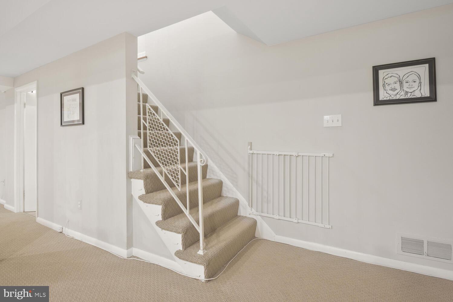 WHITE FLINT PARK - Residential