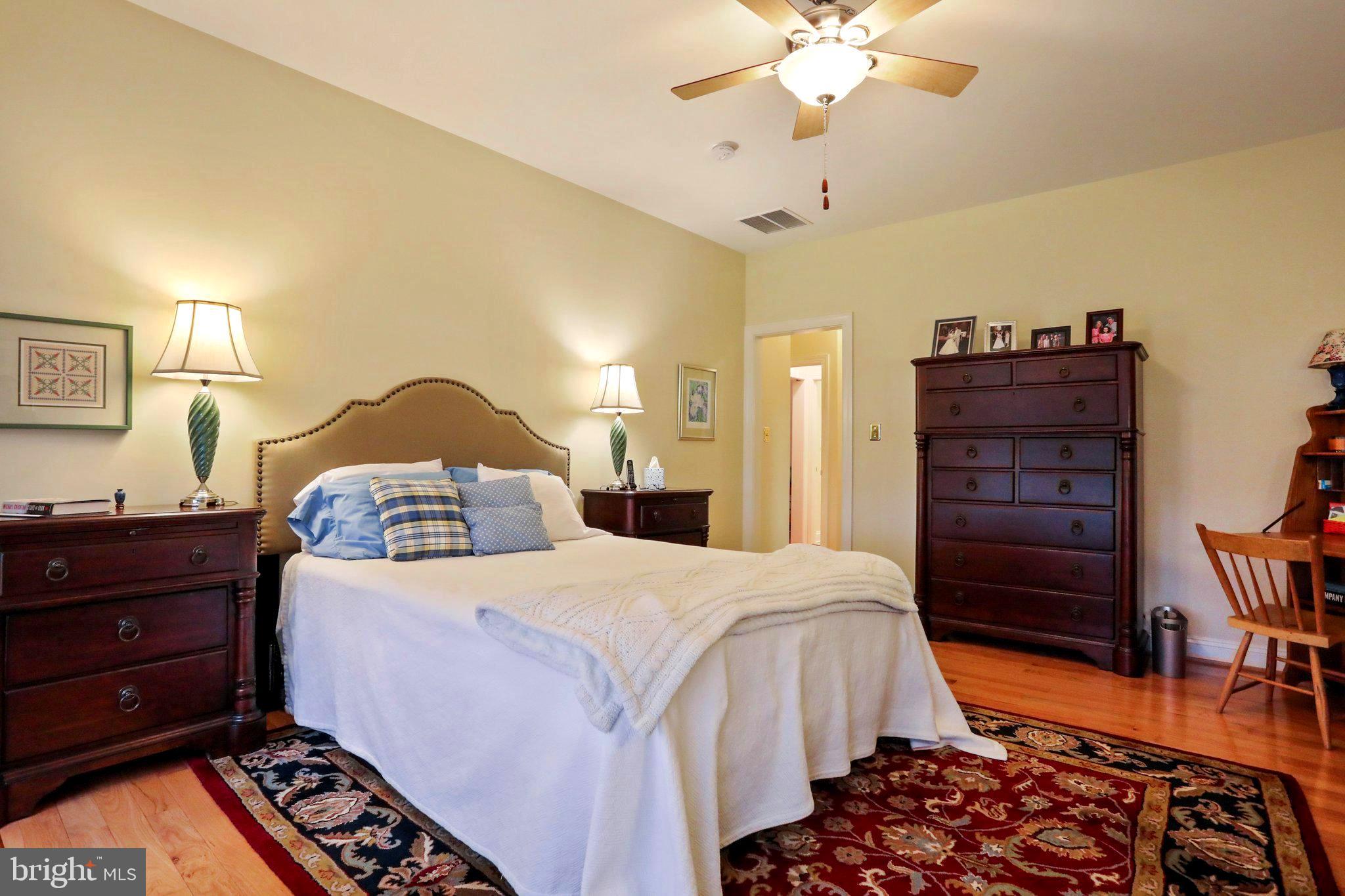 FERNBANK - Residential