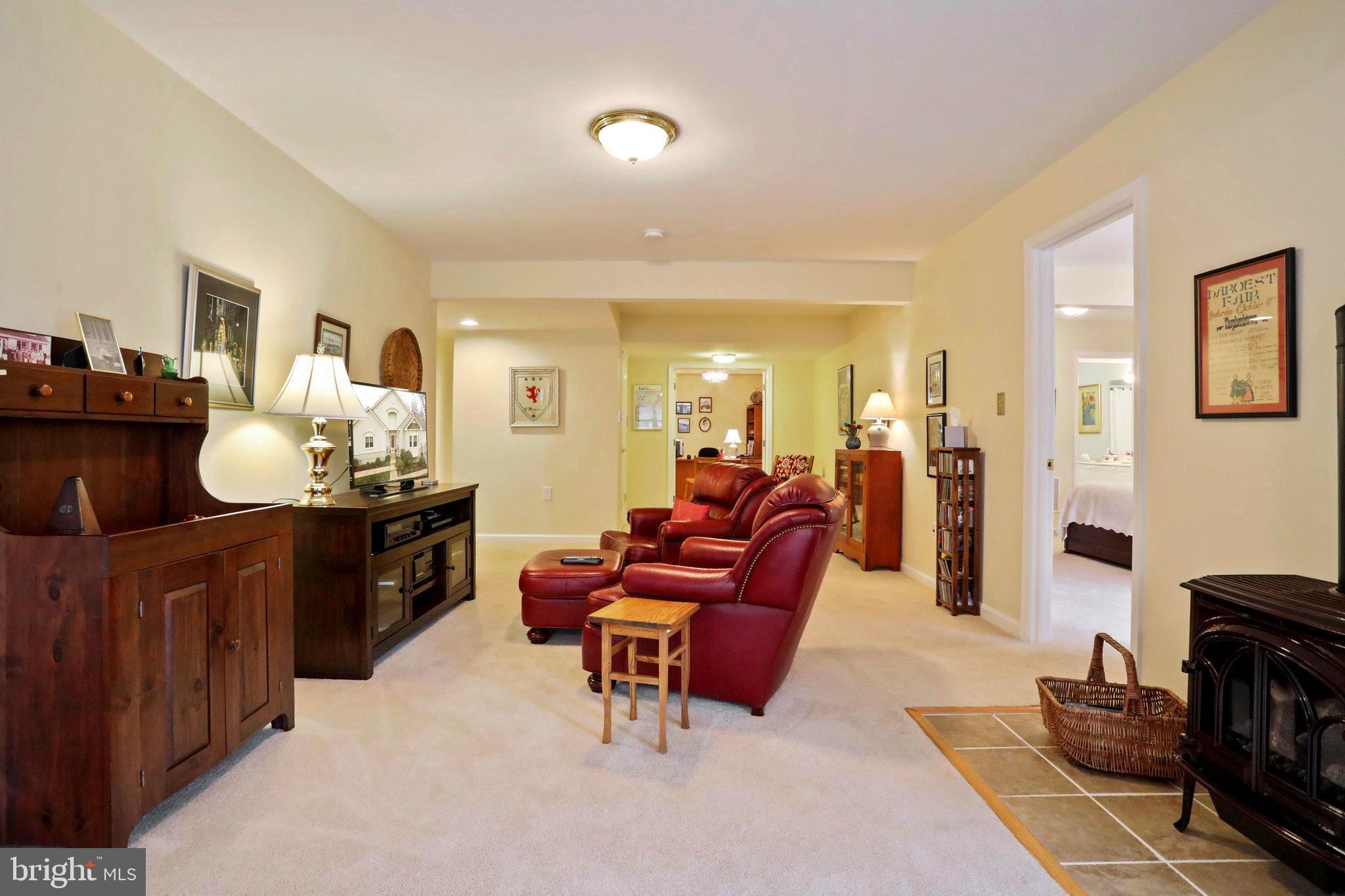 FERNBANK - Residential