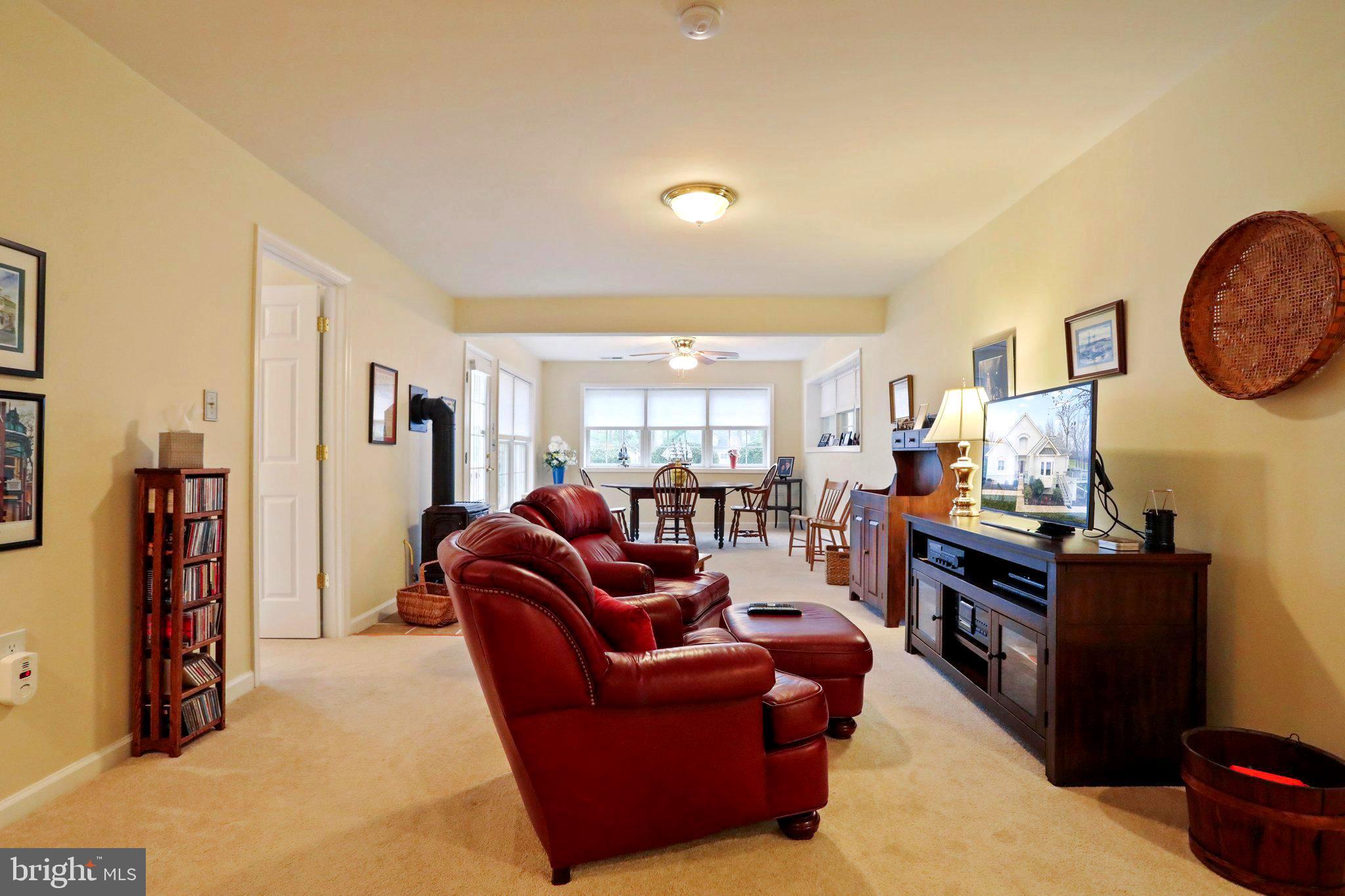 FERNBANK - Residential