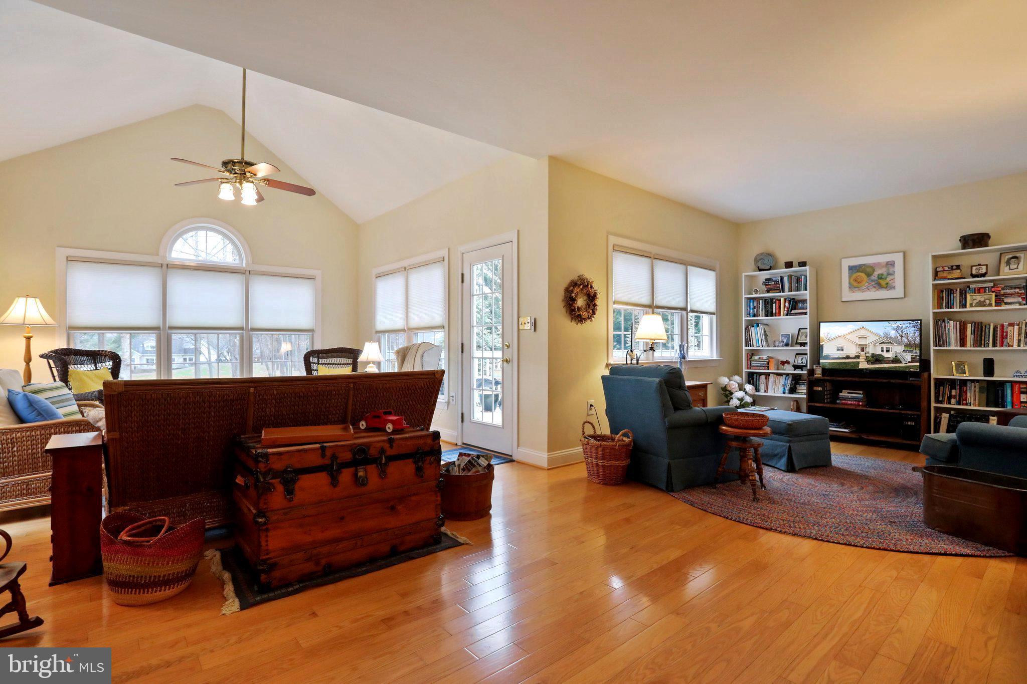 FERNBANK - Residential